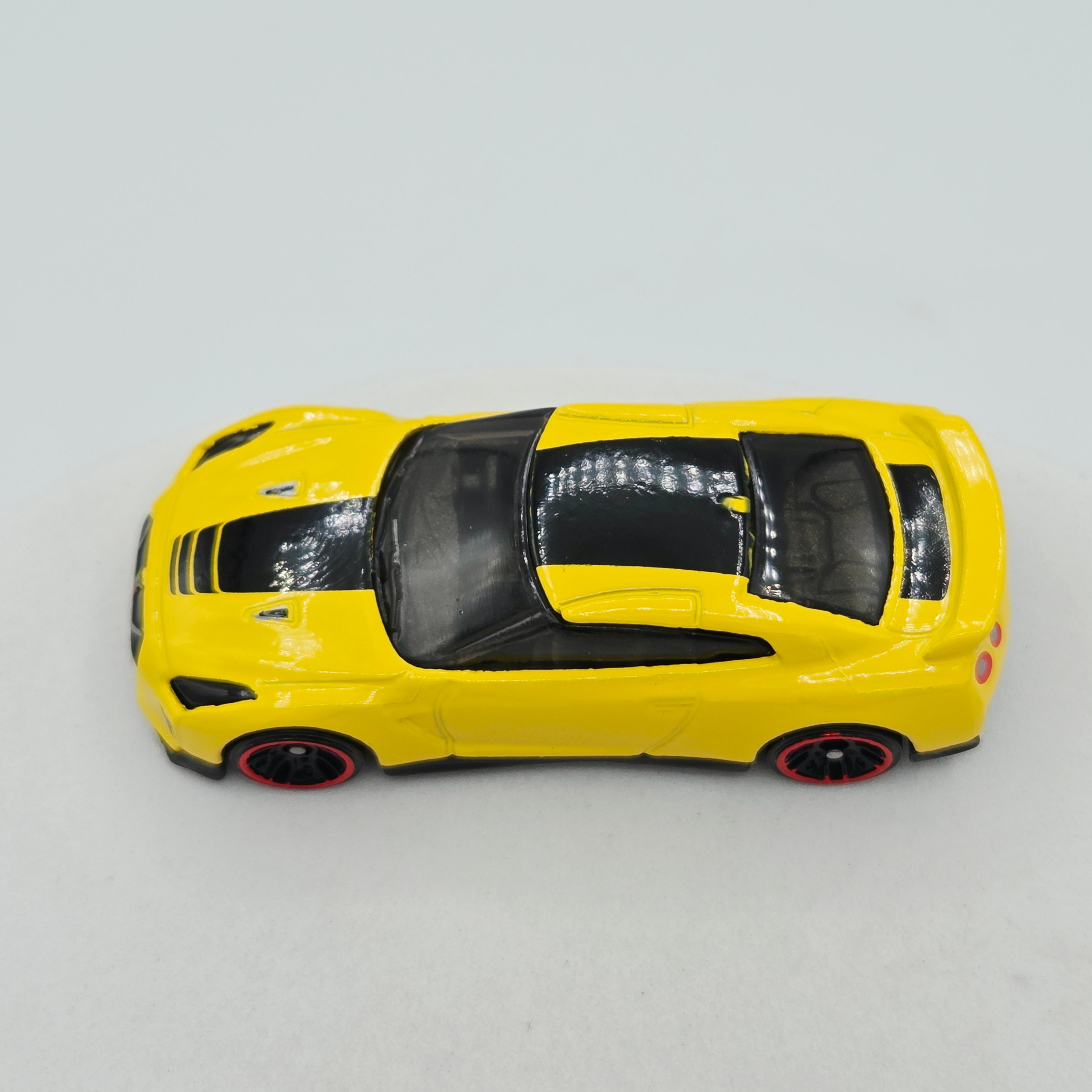 Hot Wheels '17 Nissan GT-R R35 (2021 HW Basic - Then and Now)