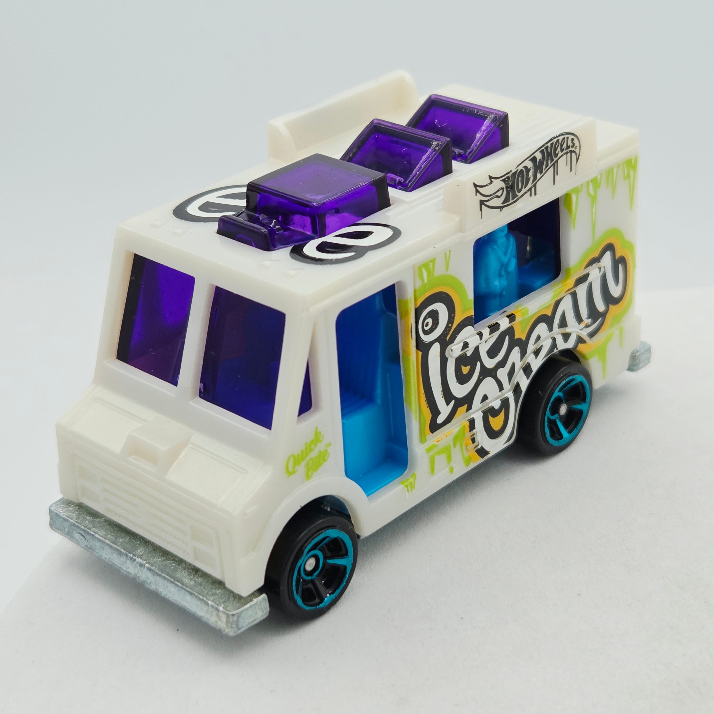 Hot Wheels Quick Bite / Ice Cream Truck (2020 HW Basic - Art Cars)