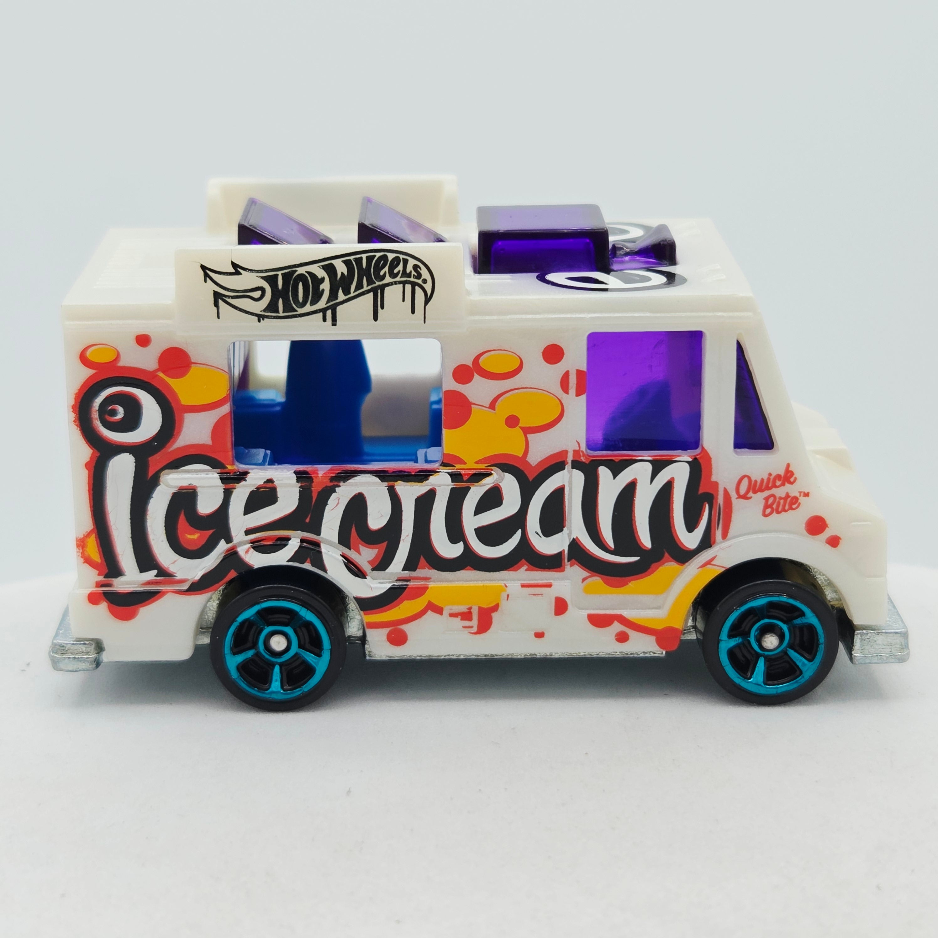 Hot Wheels Quick Bite / Ice Cream Truck (2020 HW Basic - Art Cars)