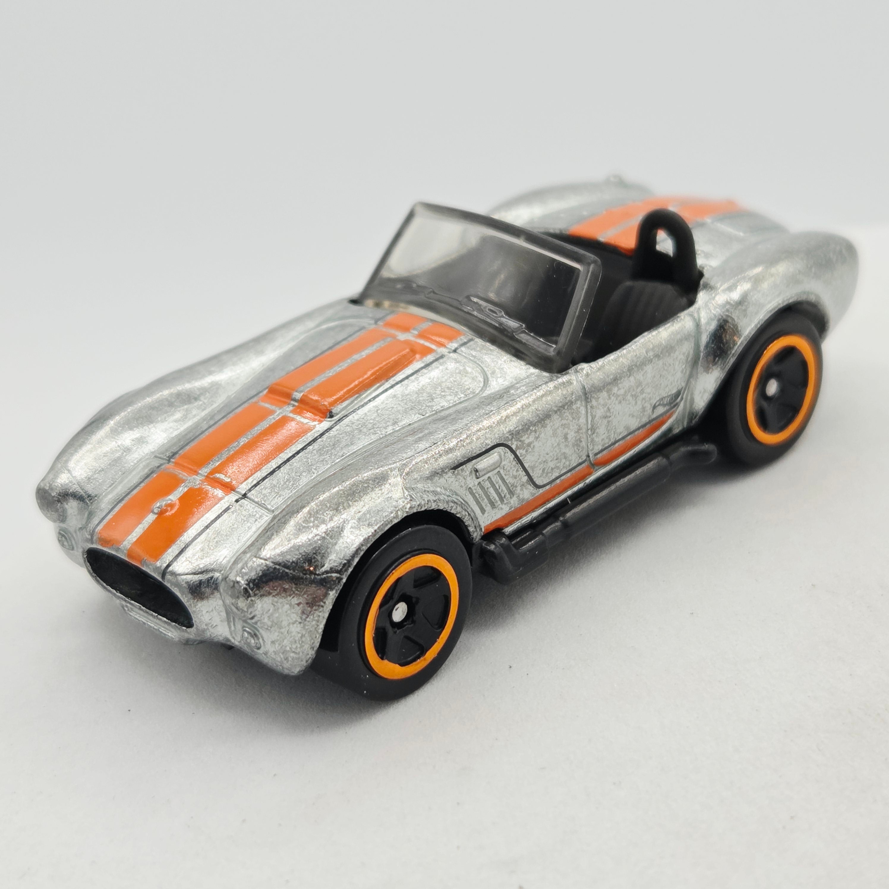 Hot Wheels Shelby Cobra 427 S/C - ZAMAC (2020 HW Basic - Roadsters)