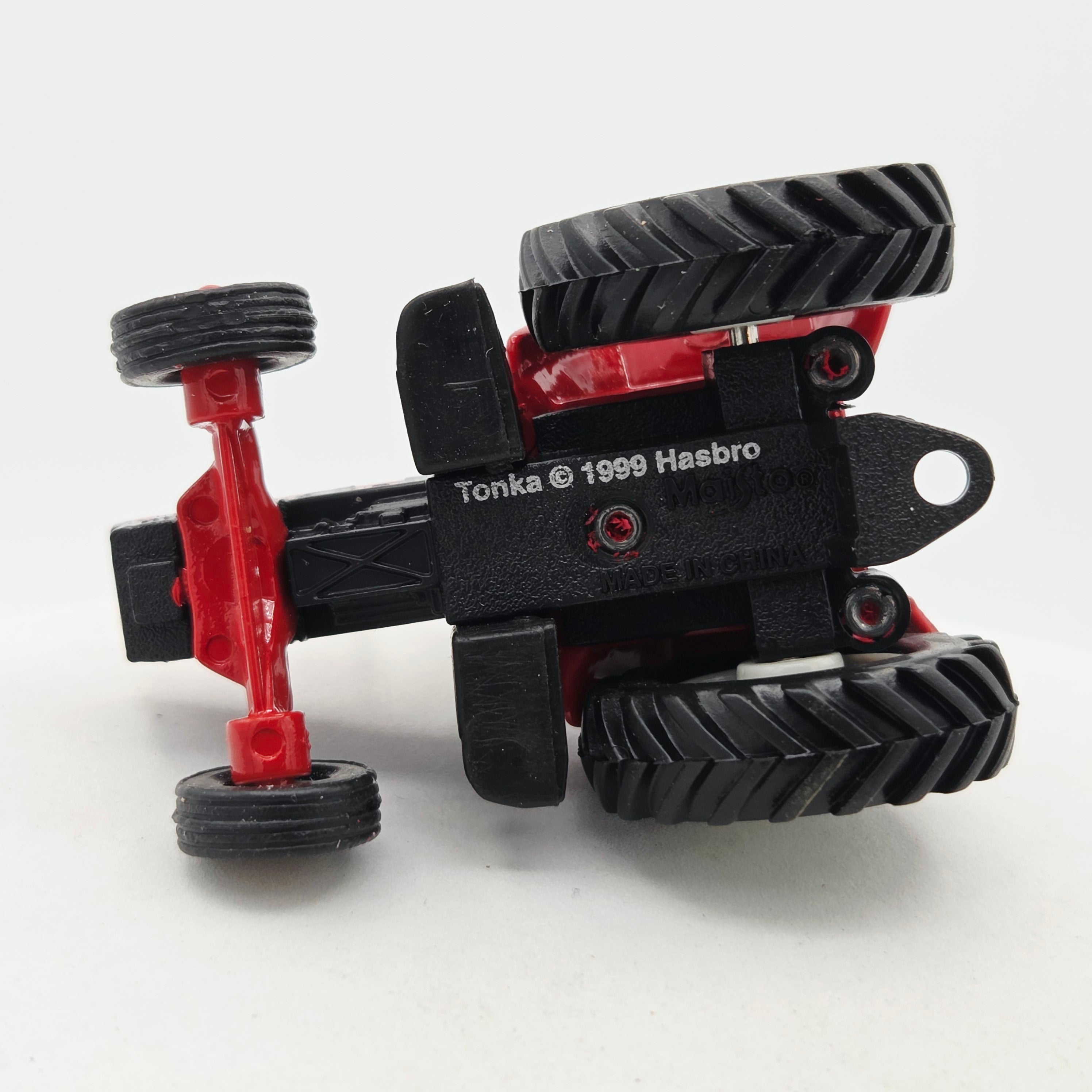 Maisto Tractor - Approx. 1:64, Red (1999 Tonka - Farm Equipment)