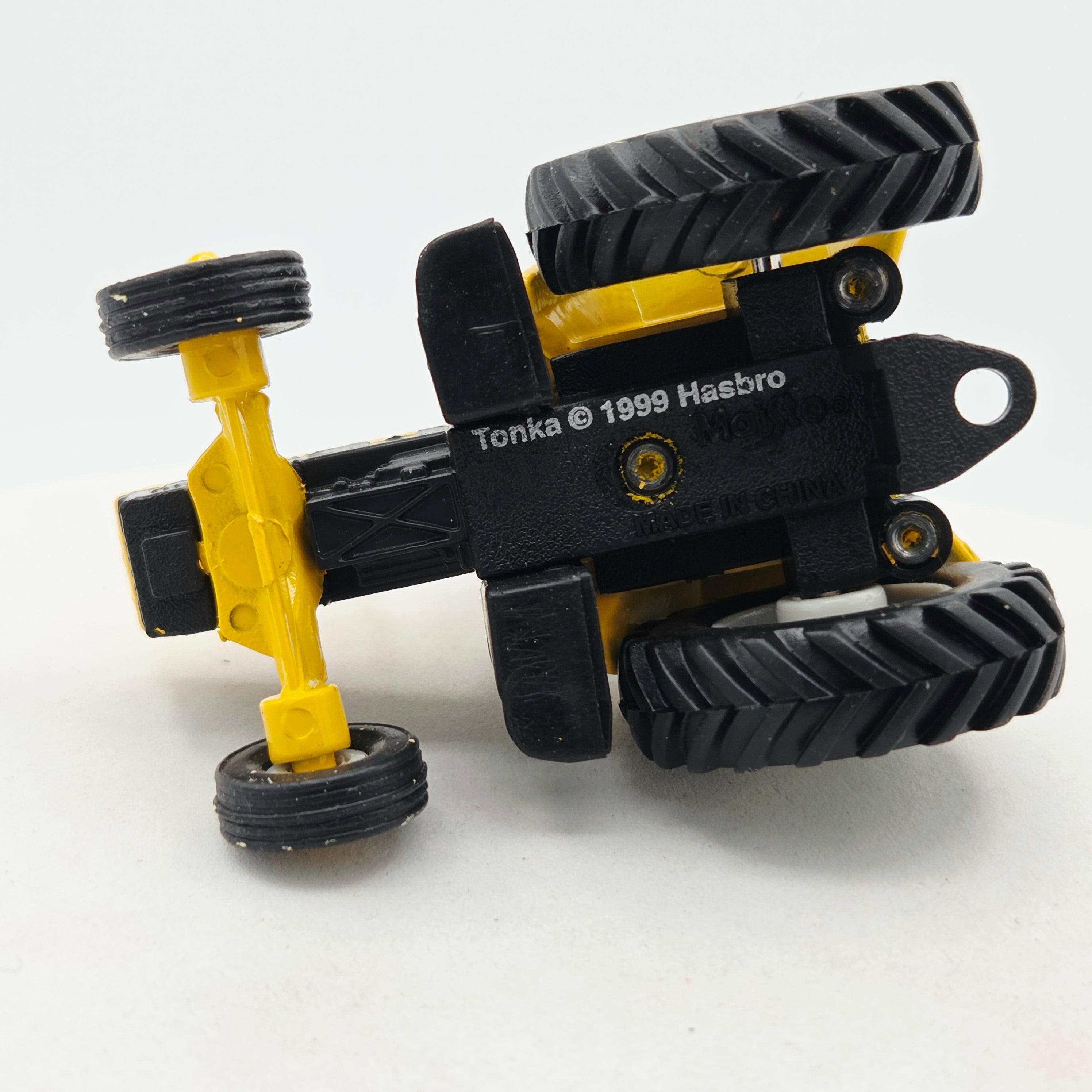 Maisto Tractor - Approx. 1:64, Yellow (1999 Tonka - Farm Equipment)