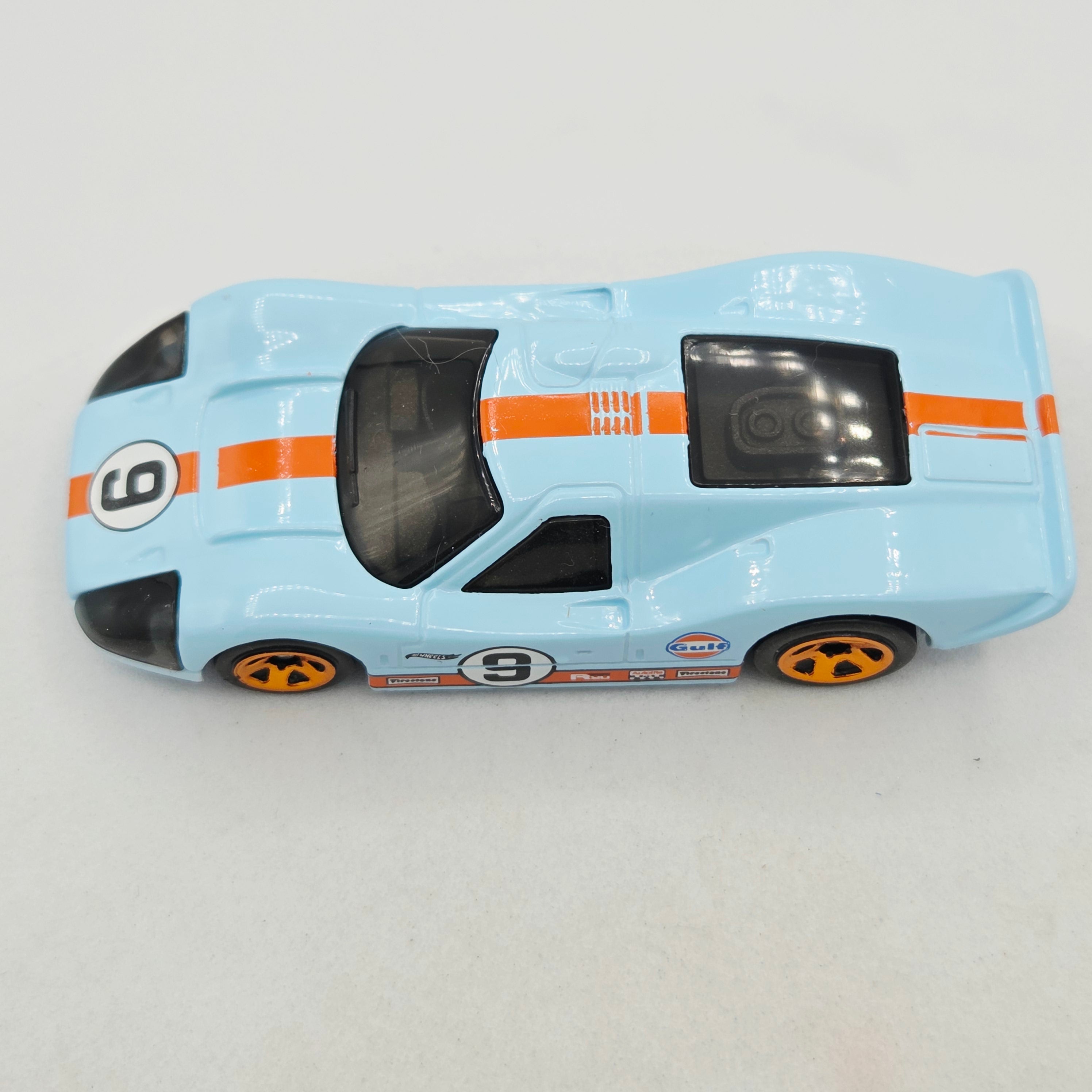 Hot Wheels '67 Ford GT40 MK IV "Gulf" (2022 HW Basic - Retro Racers)