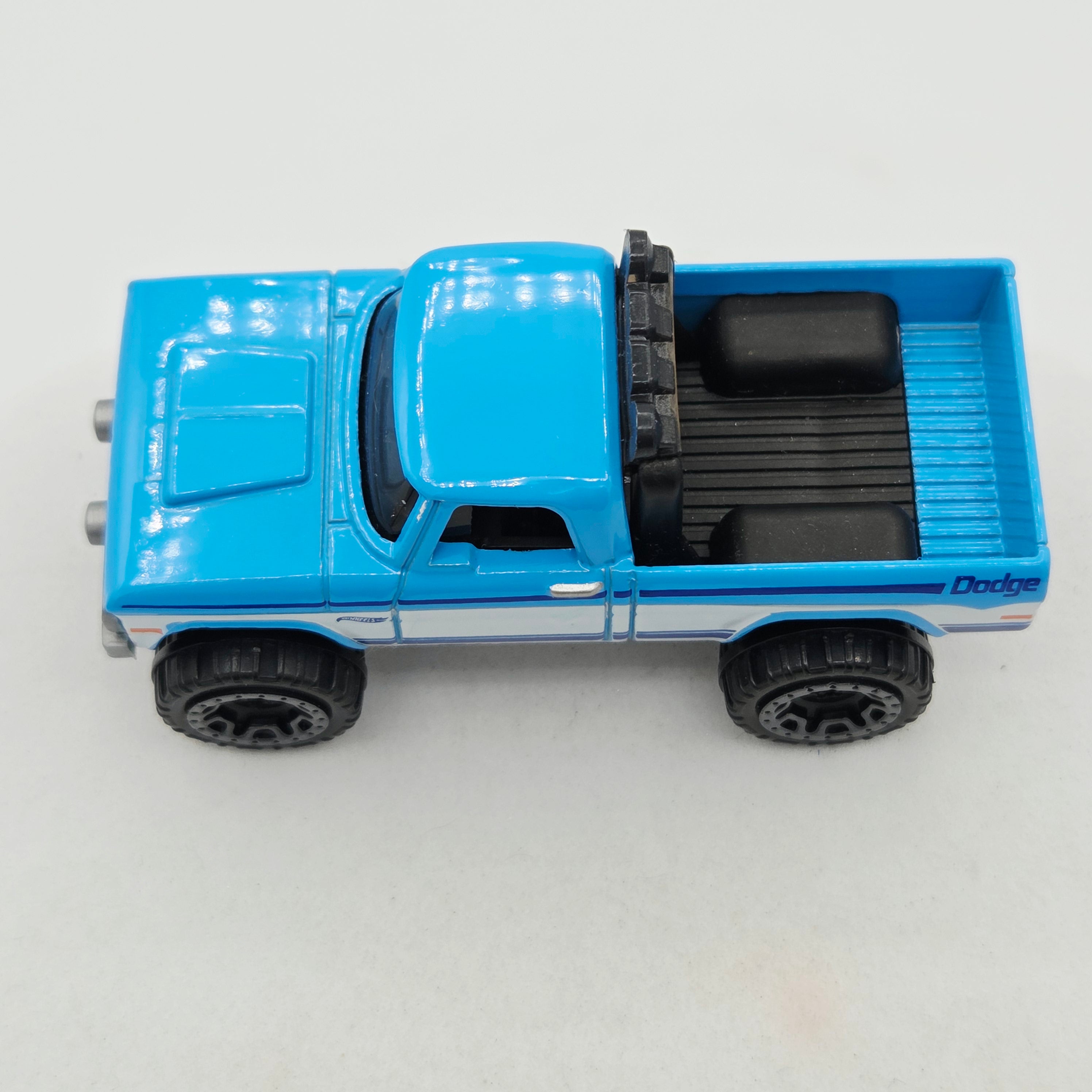 Hot Wheels '70 Dodge Power Wagon (2019 HW Basic - Hot Trucks)