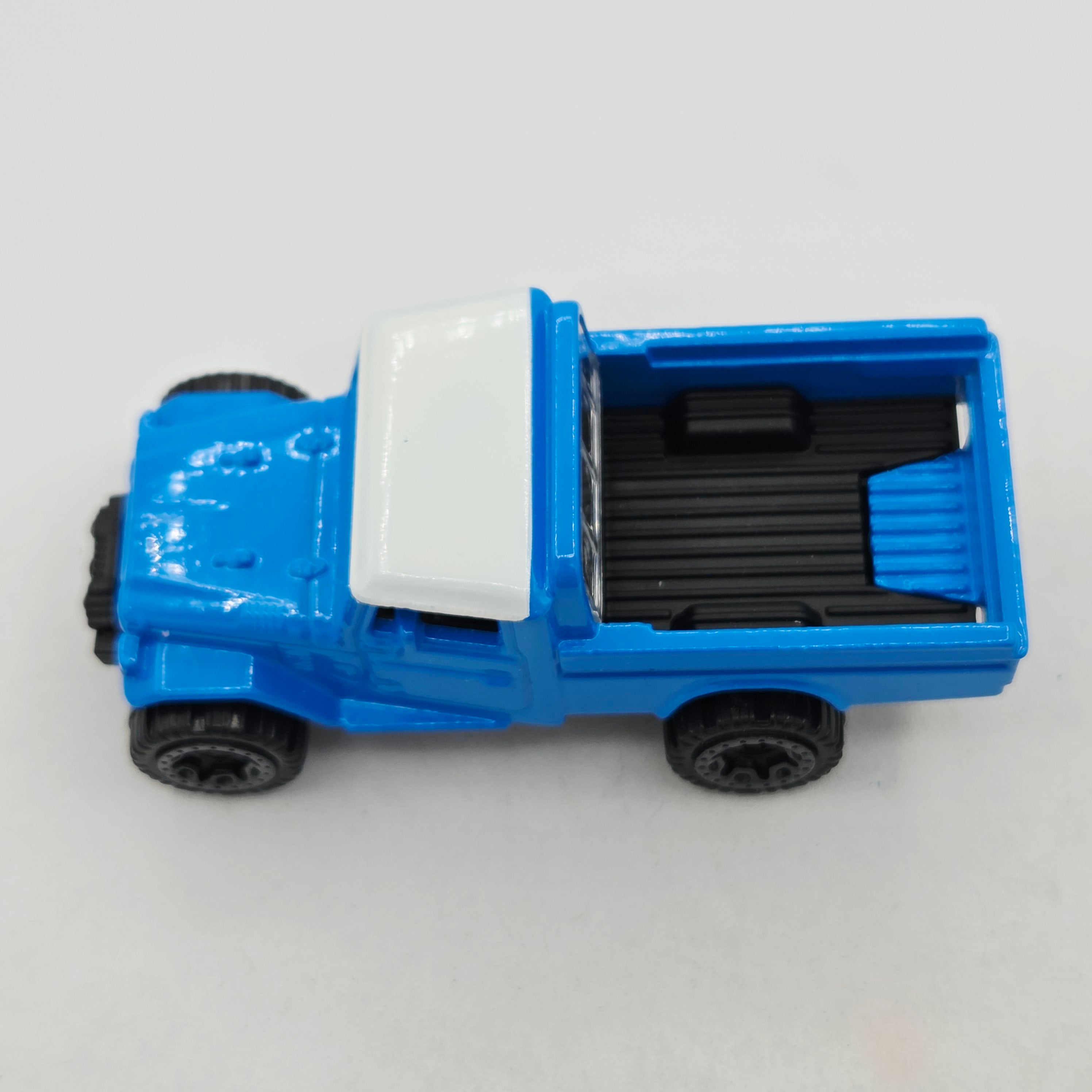 Hot Wheels Toyota Land Cruiser Pickup (2021 HW Basic - Hot Trucks)