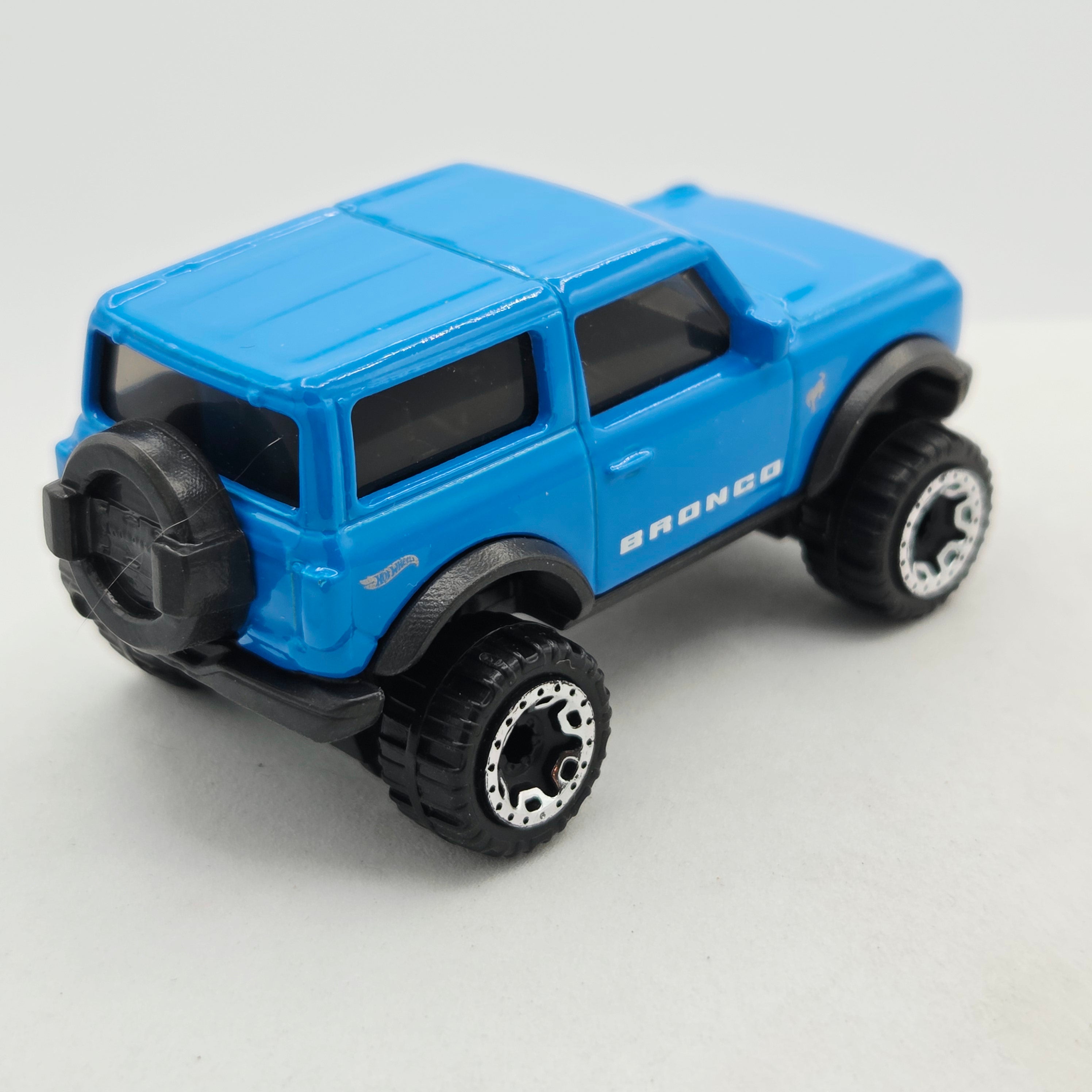 Hot Wheels '21 Ford Bronco (2021 HW Basic - Now and Then)