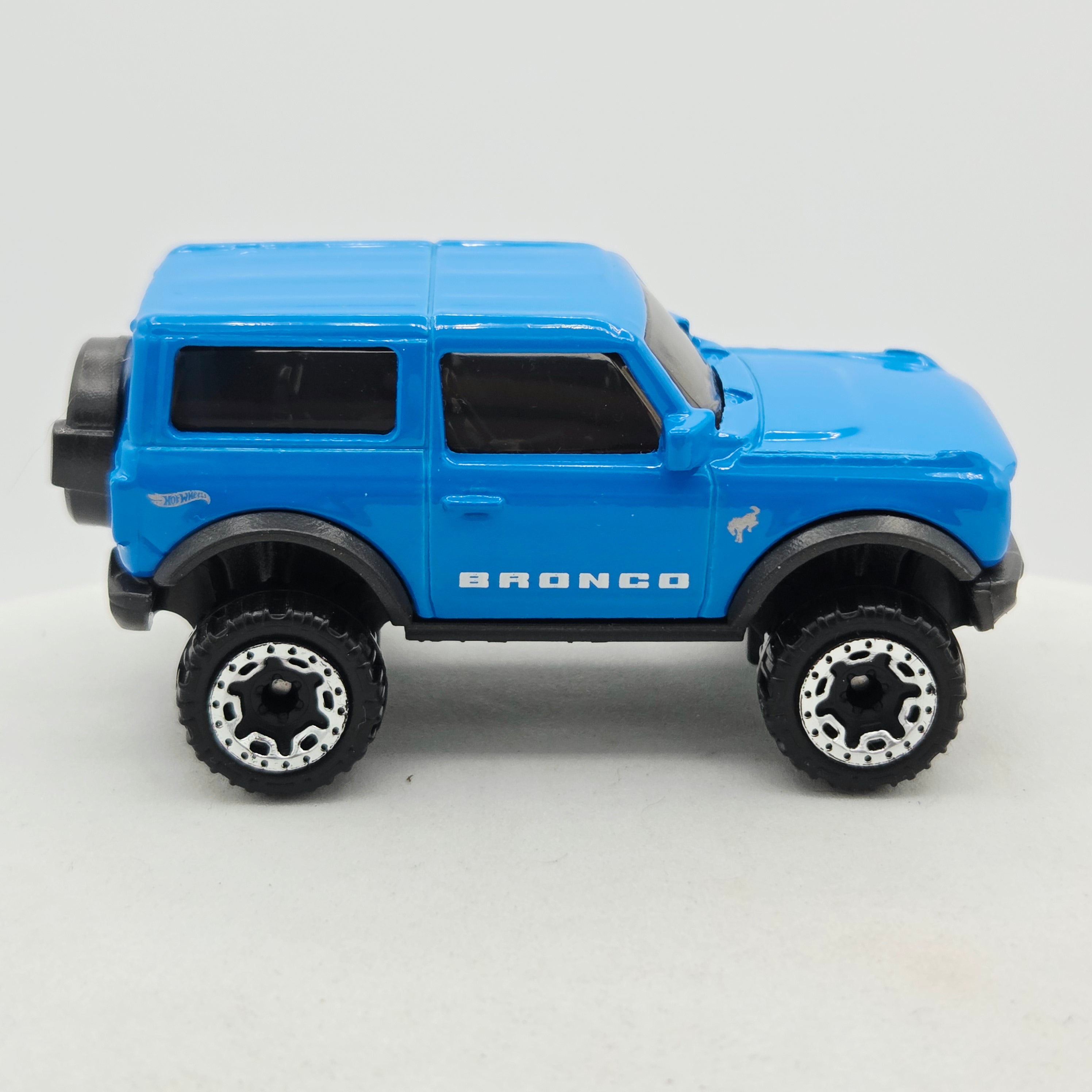 Hot Wheels '21 Ford Bronco (2021 HW Basic - Now and Then)