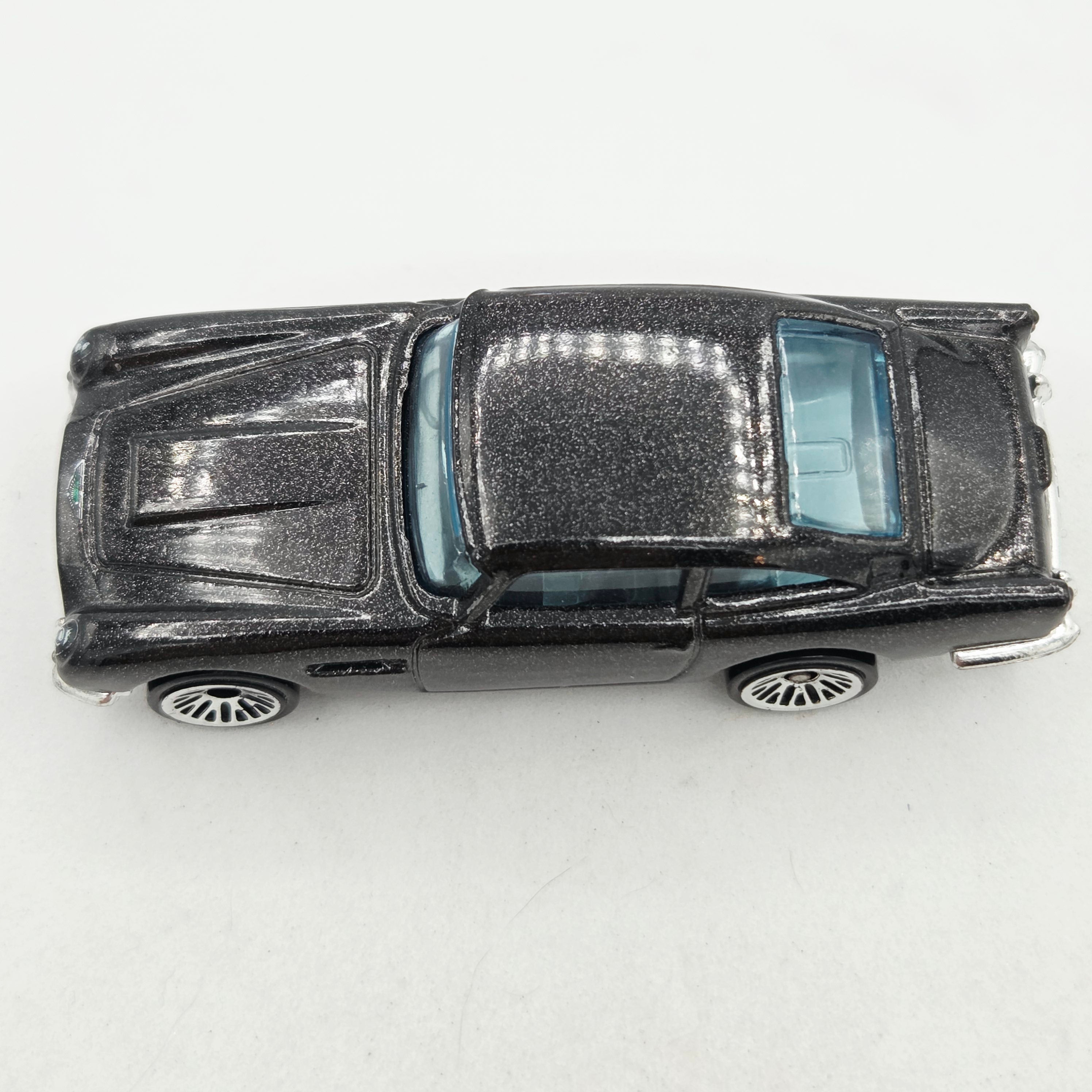 Hot Wheels '63 Aston Martin DB5 (2016 HW Basic - Then and Now)
