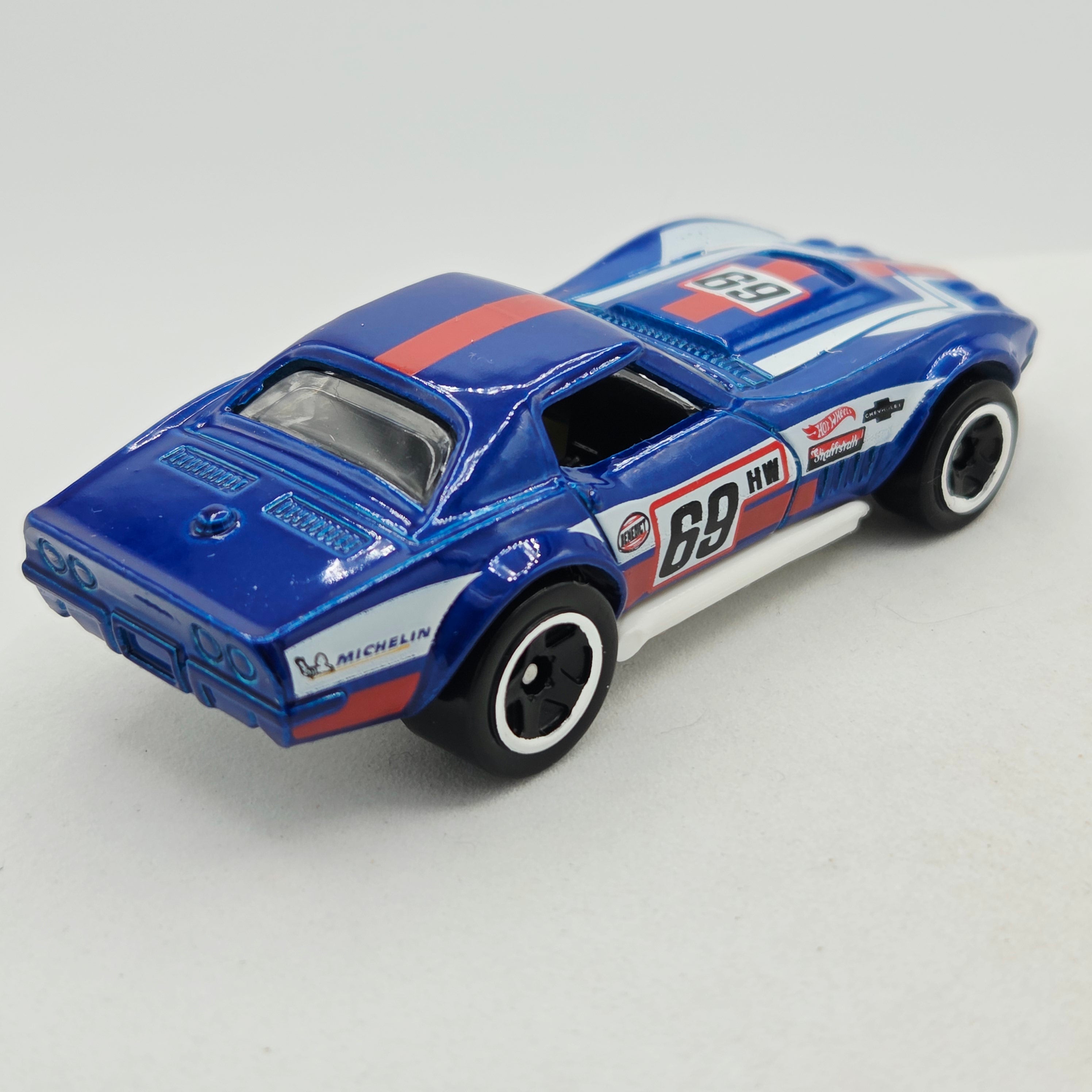 Hot Wheels '69 COPO Chevrolet Corvette (2022 HW Basic - Retro Racers)