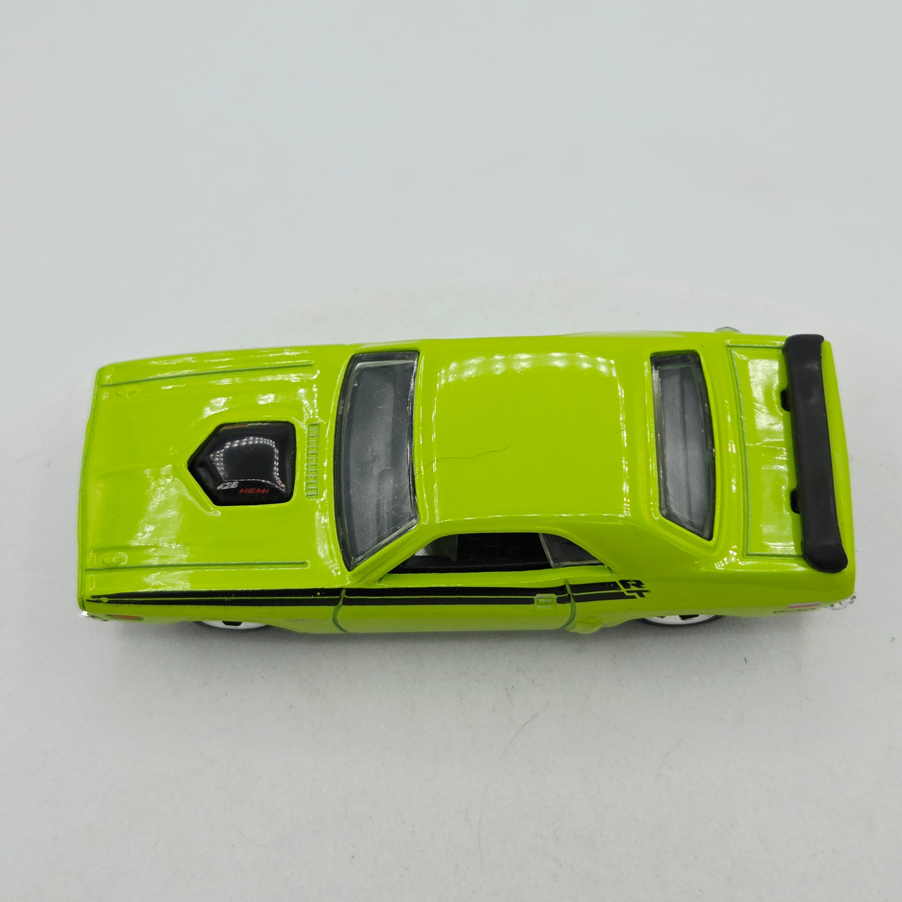 Hot Wheels '71 Dodge Challenger (2011 HW Basic - New Models)