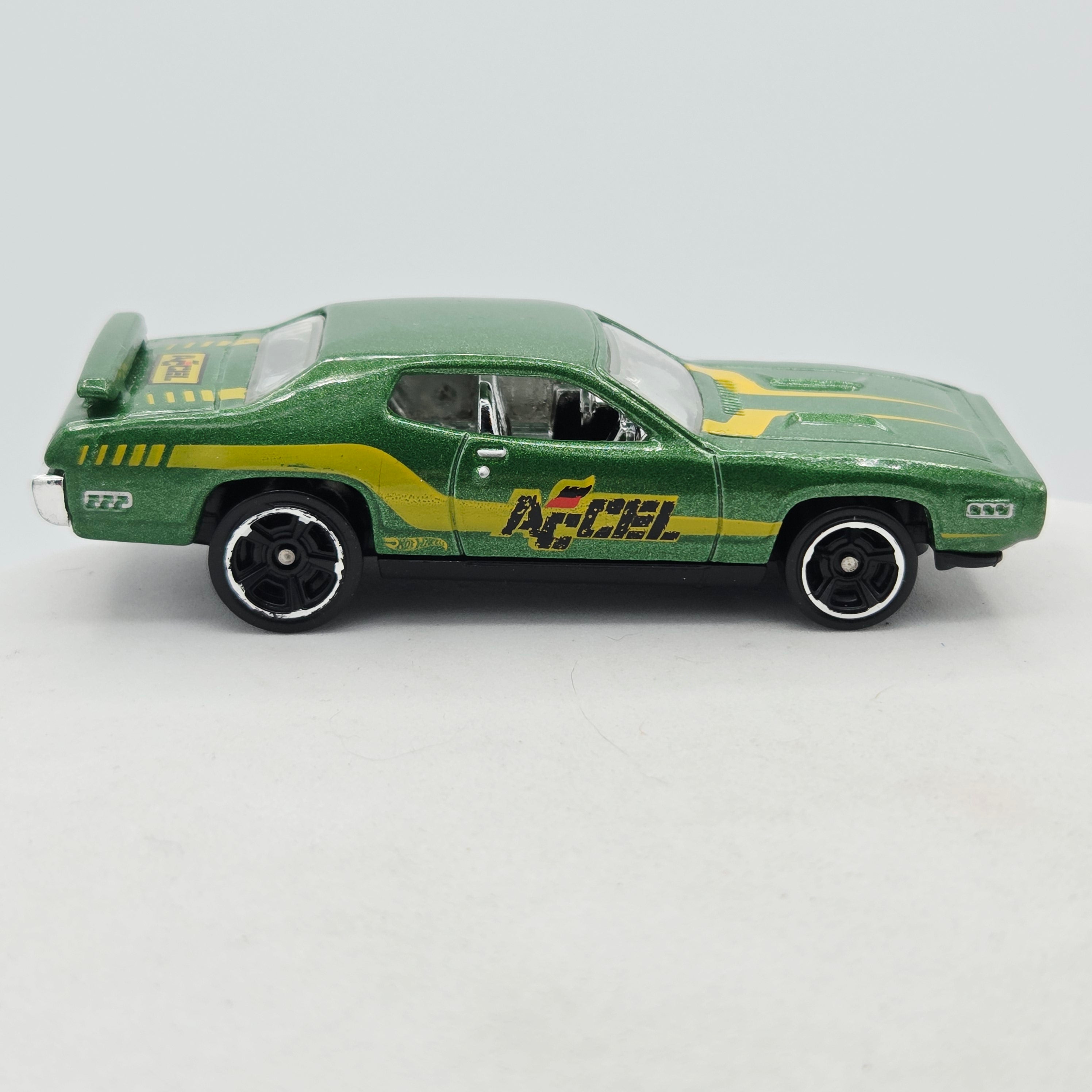 Hot Wheels '71 Plymouth Roadrunner "Accel" (2014 HW Basic - Workshop)