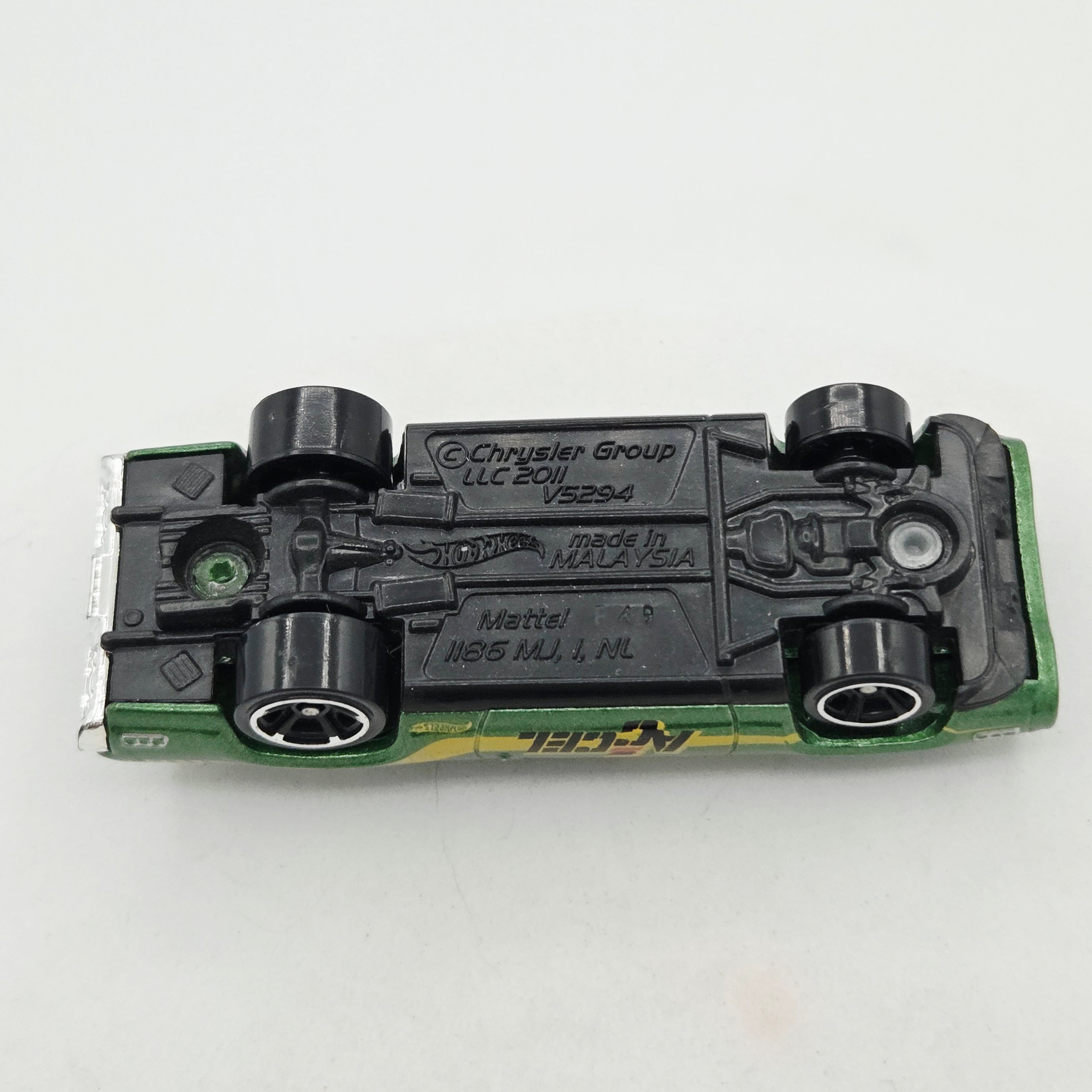 Hot Wheels '71 Plymouth Roadrunner "Accel" (2014 HW Basic - Workshop)