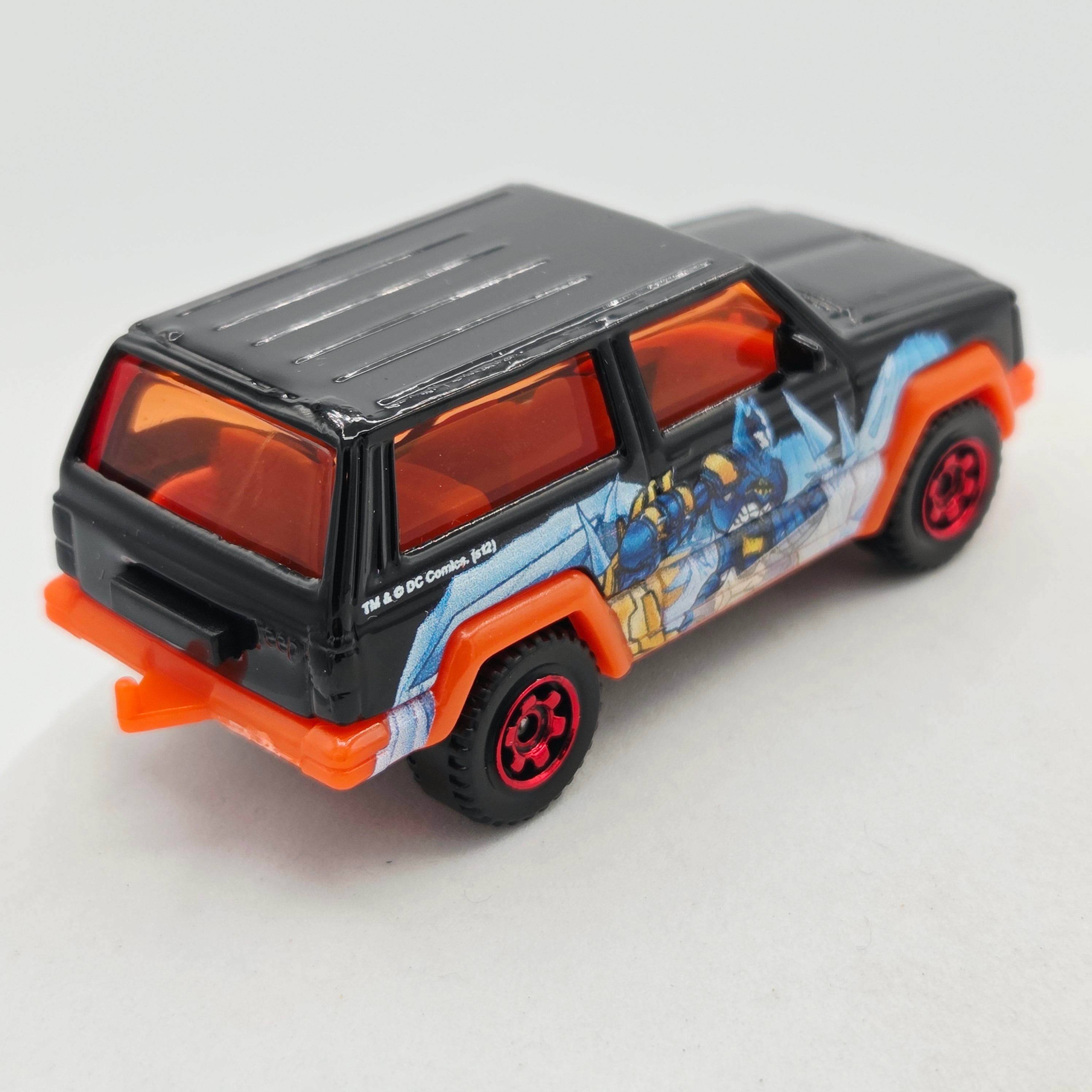Matchbox Jeep Cherokee (2013 MBX Batman 3 Pack - Multipack Exclusive)