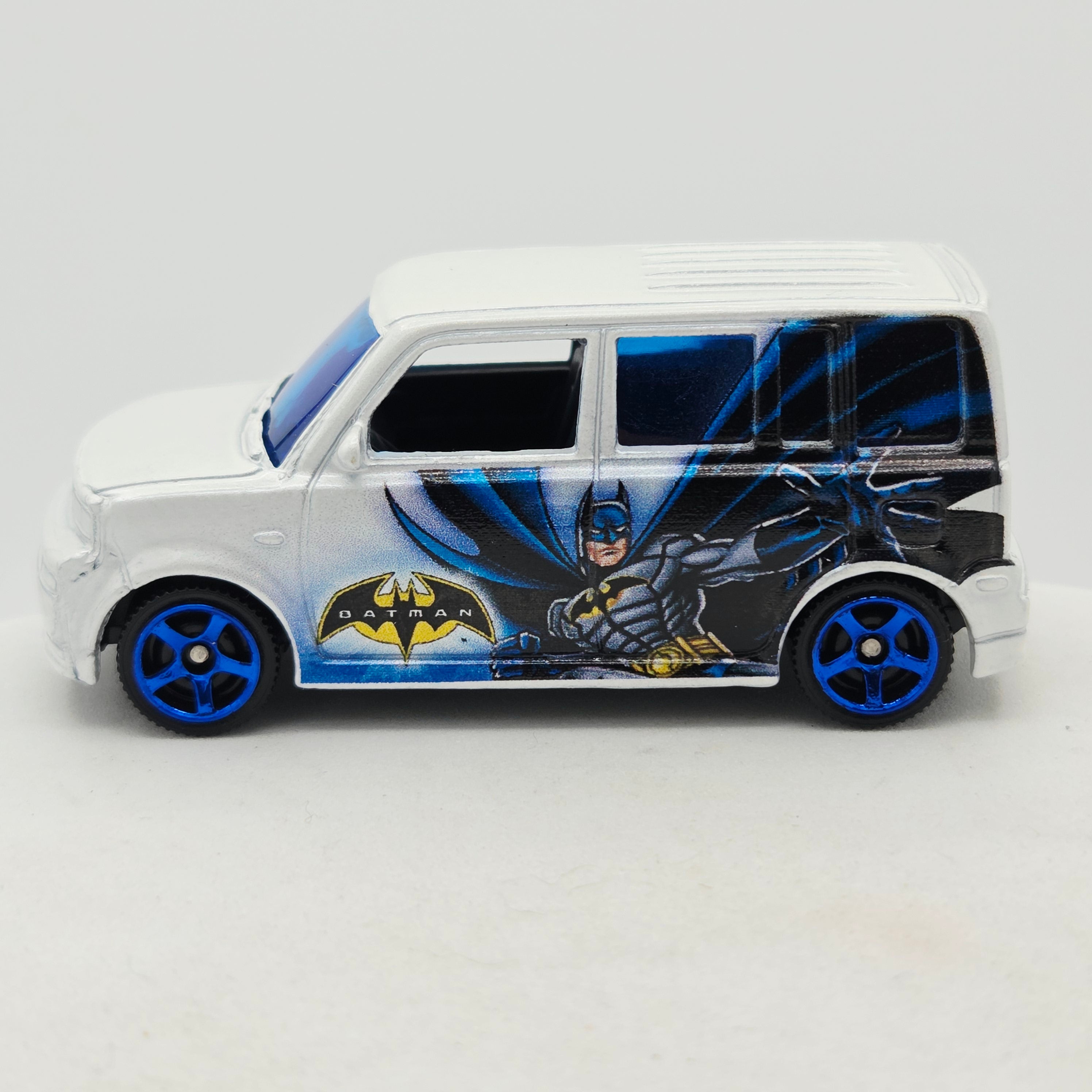 Matchbox Toyota Scion xB (2013 MBX Batman 3 Pack - Multipack Exclusive)