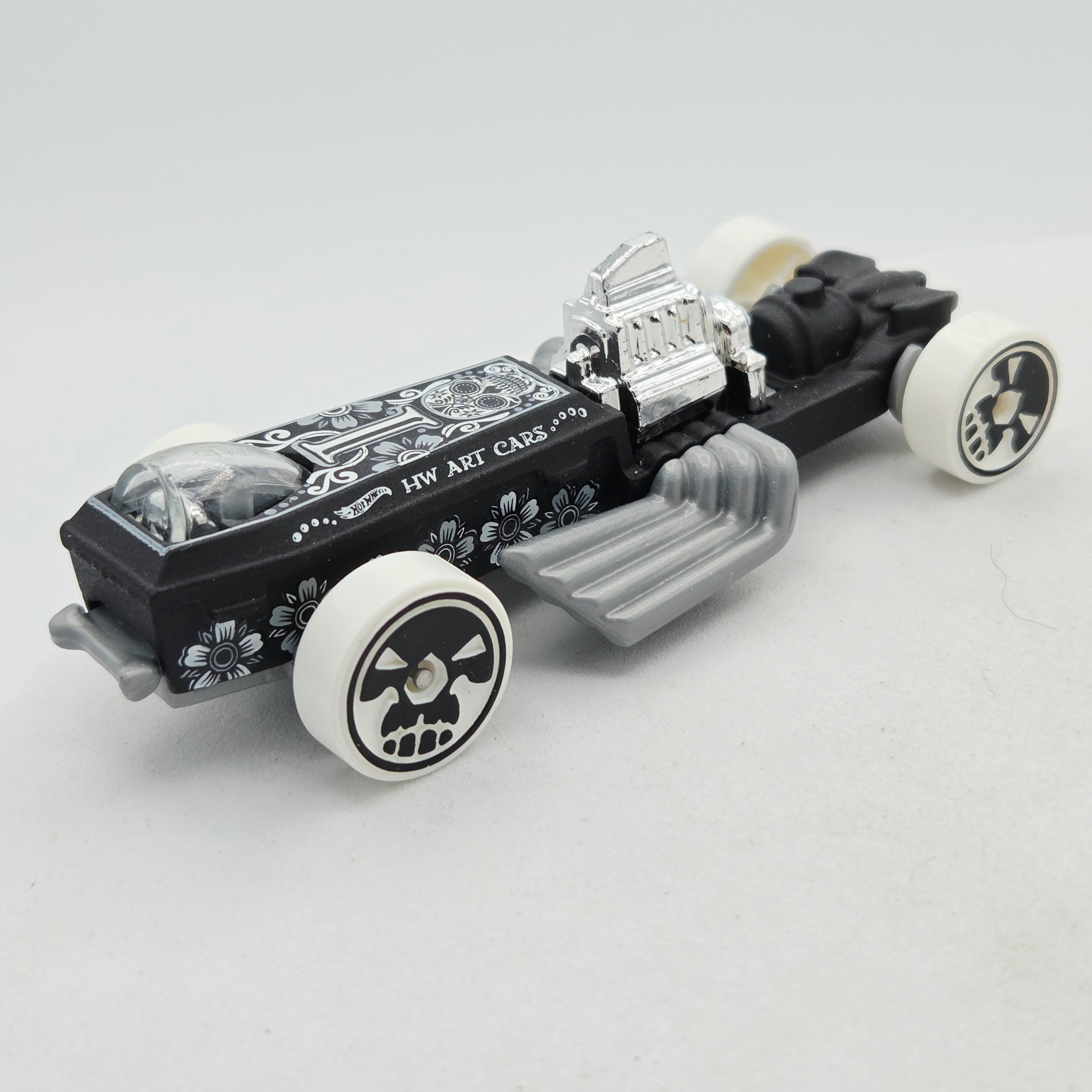 Hot Wheels Rigor Motor (2021 HW Basic - Art Cars)