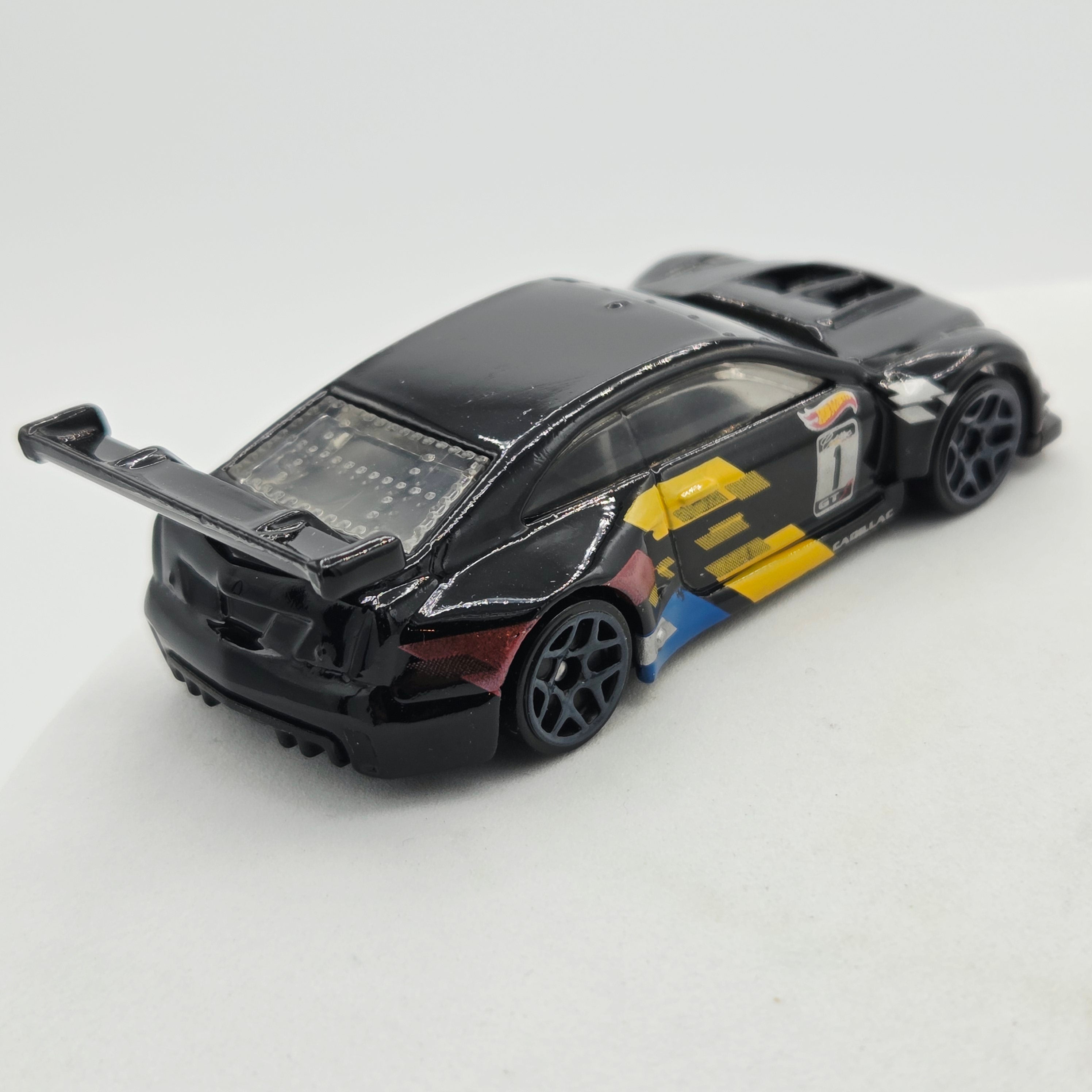 Hot Wheels '16 Cadillac ATS-V R, Black (2018 HW Basic - Legends of Speed)