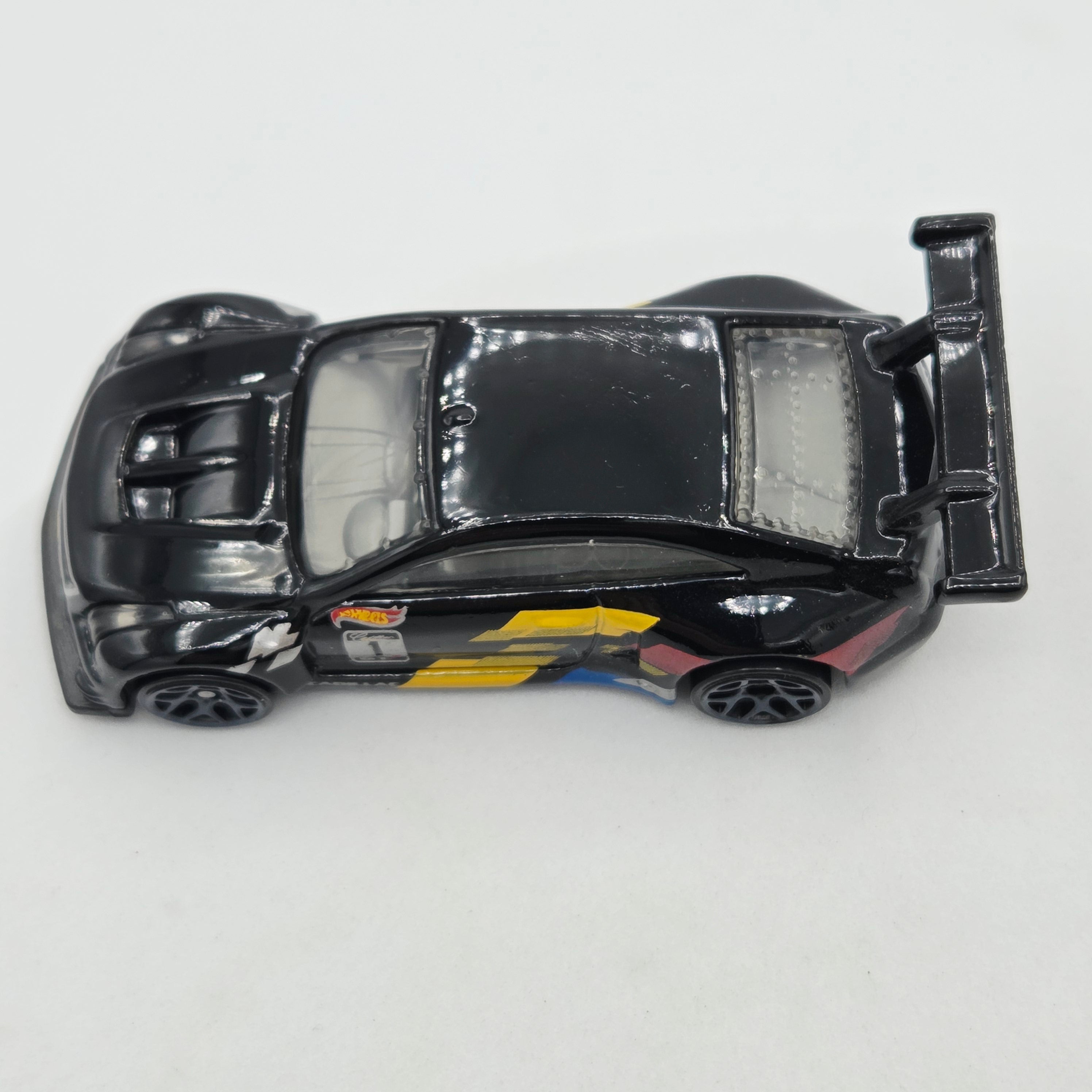 Hot Wheels '16 Cadillac ATS-V R, Black (2018 HW Basic - Legends of Speed)