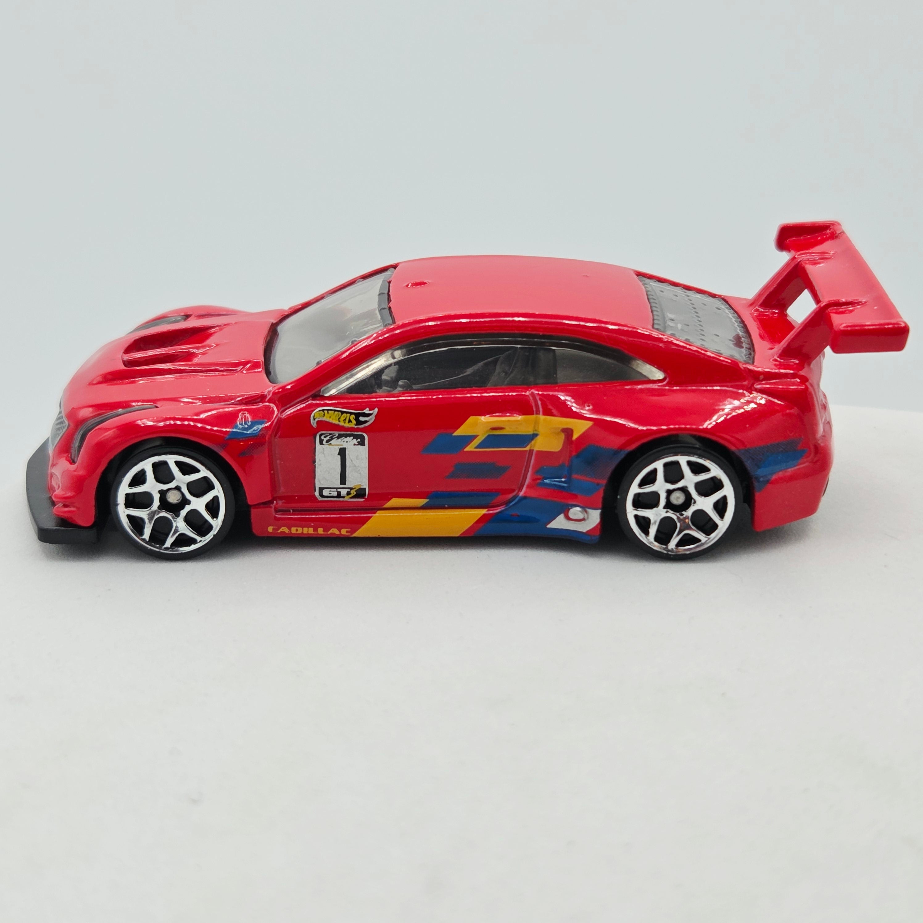 Hot Wheels '16 Cadillac ATS-V R, Red (2018 HW Basic - Legends of Speed)