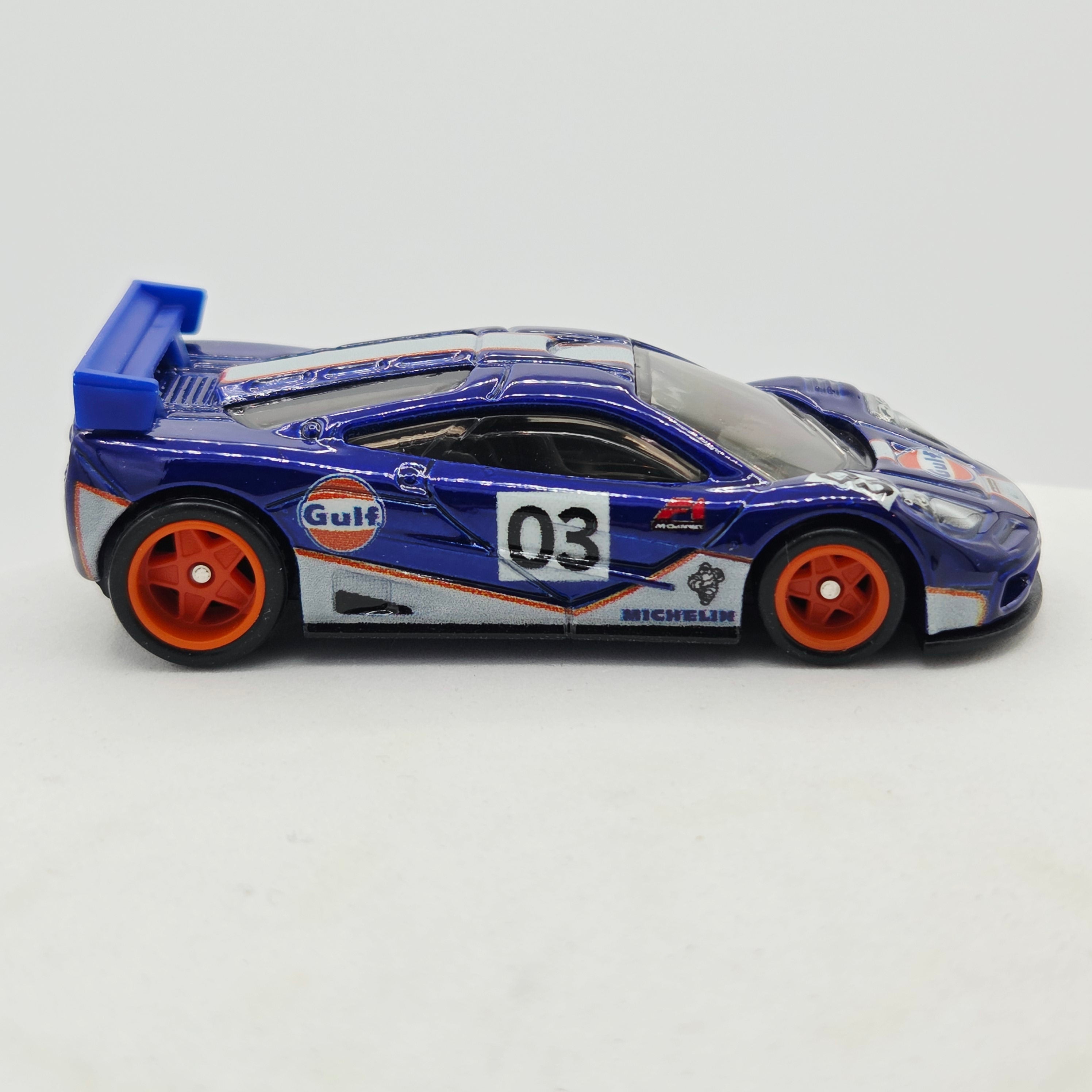 Hot Wheels McLaren F1 GTR "Gulf Oil" (2021 Car Culture - British Power)
