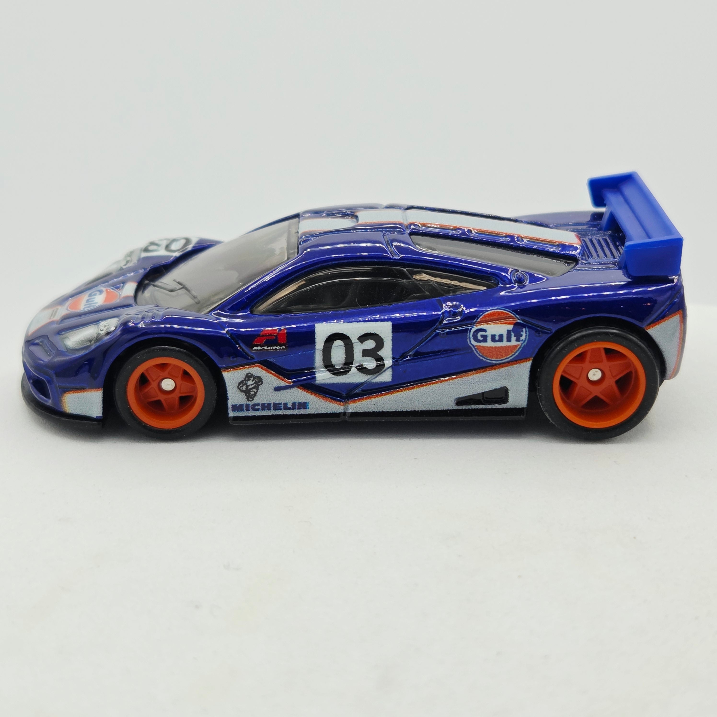 Hot Wheels McLaren F1 GTR "Gulf Oil" (2021 Car Culture - British Power)