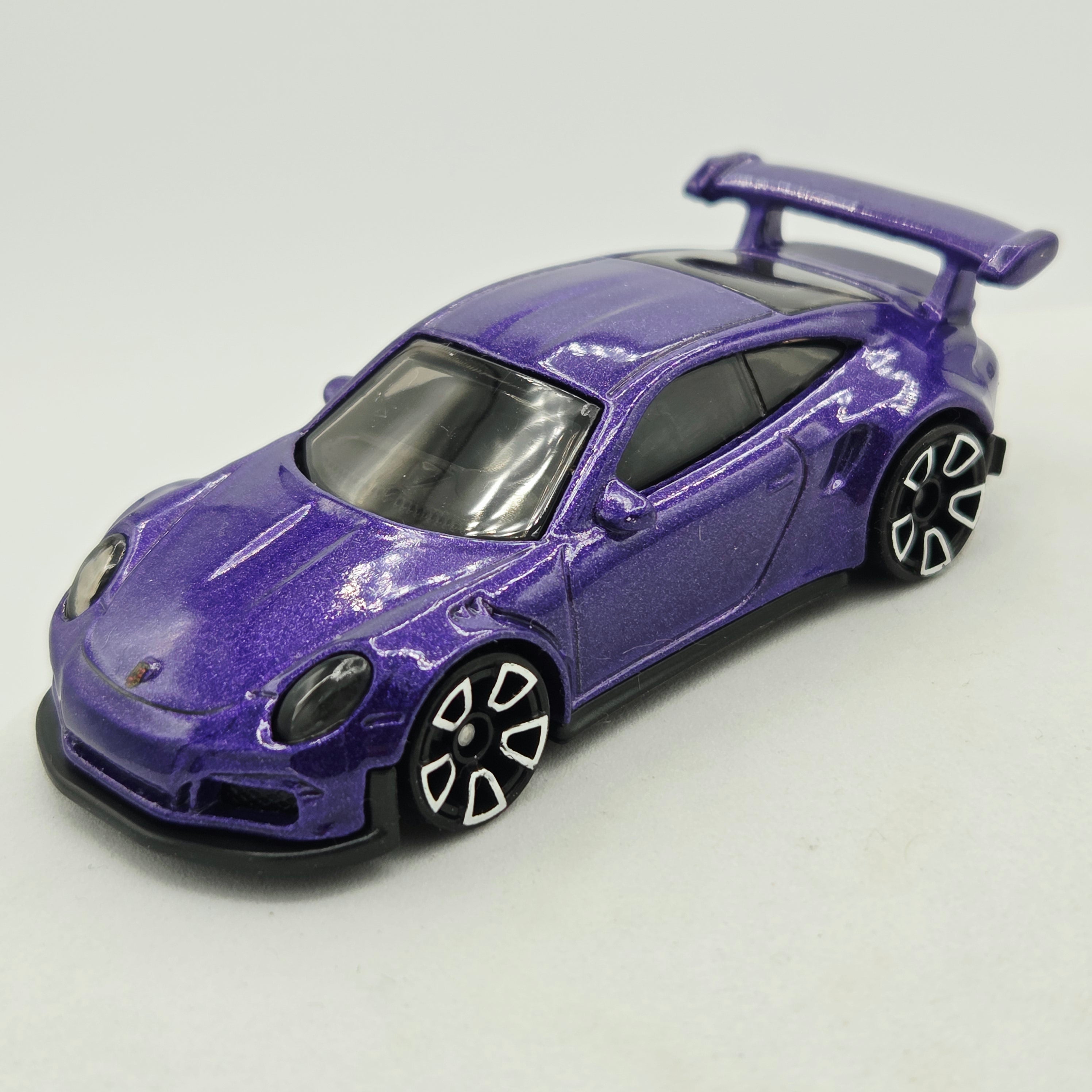 Hot Wheels Porsche 911 GT3 (2022 HW Basic - Factory Fresh)