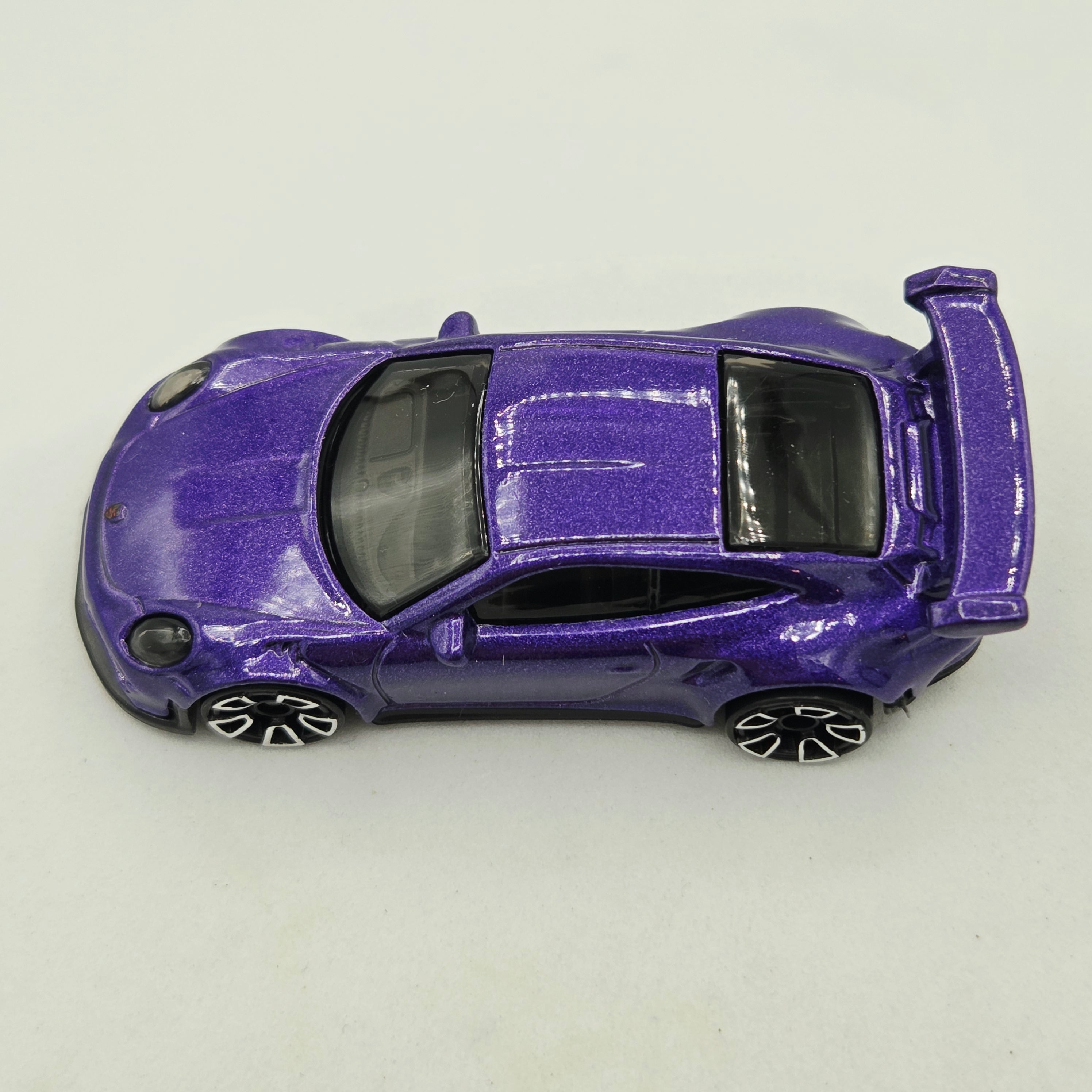 Hot Wheels Porsche 911 GT3 (2022 HW Basic - Factory Fresh)