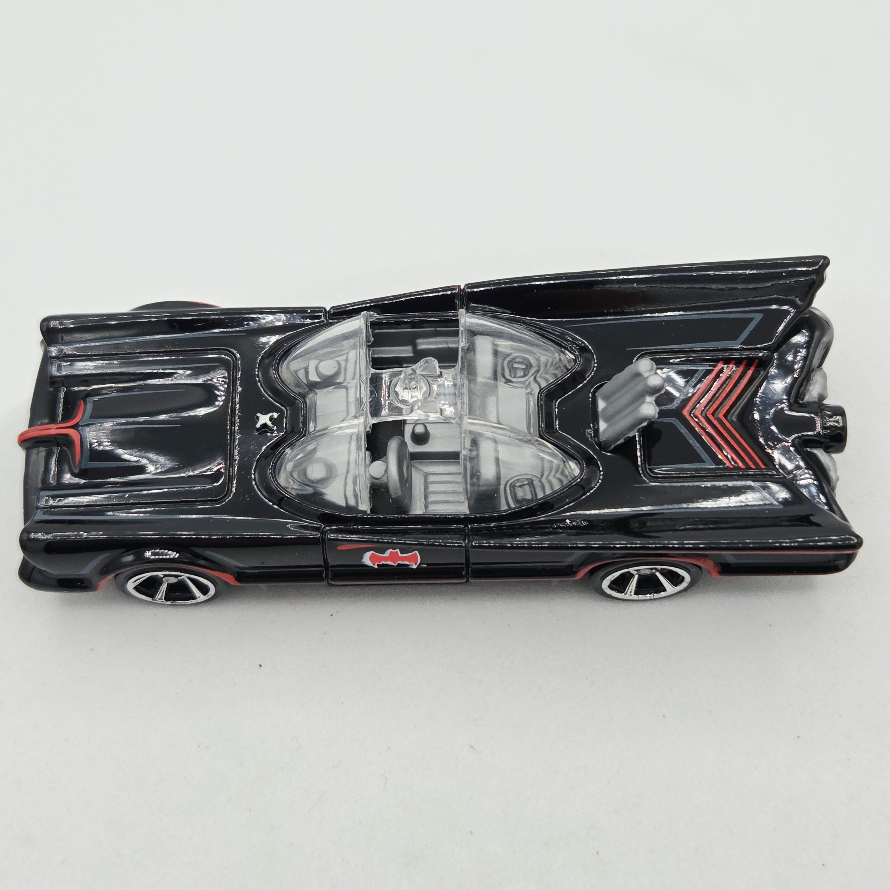 Hot Wheels Classic TV Series Batmobile (2013 HW Basic - Imagination)