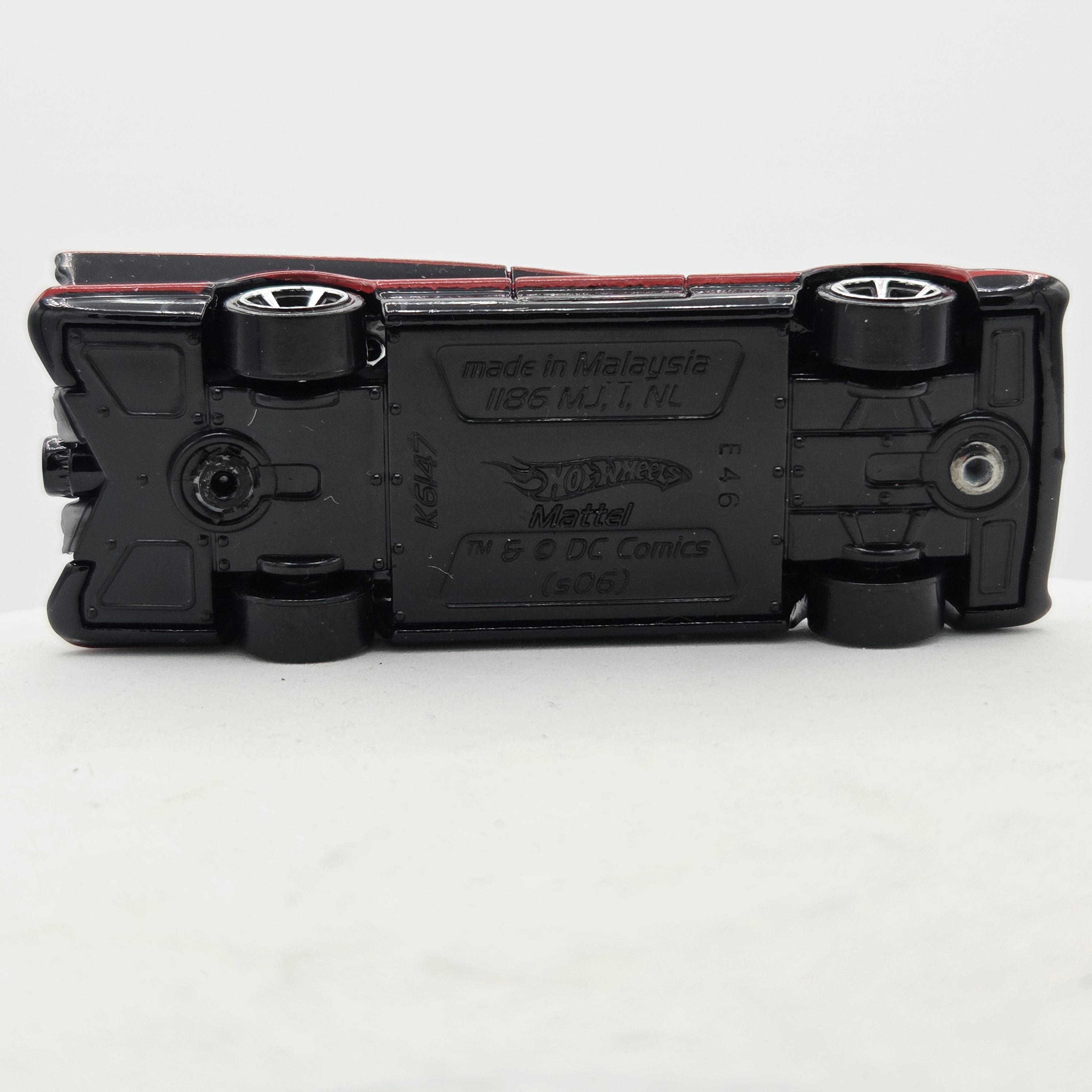 Hot Wheels Classic TV Series Batmobile (2013 HW Basic - Imagination)