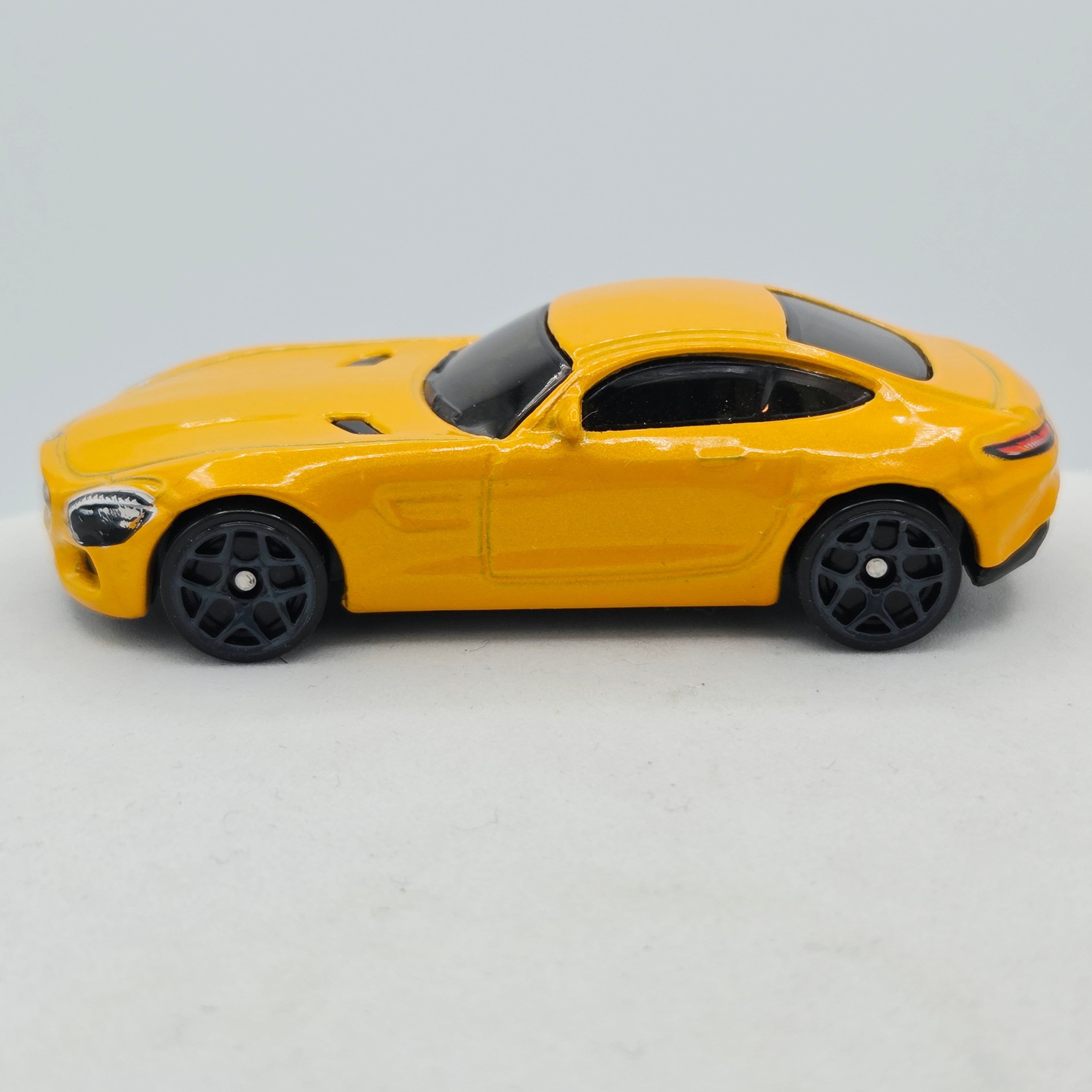 Hot Wheels '15 Mercedes-AMG GT (2017 HW Basic - Exotics)