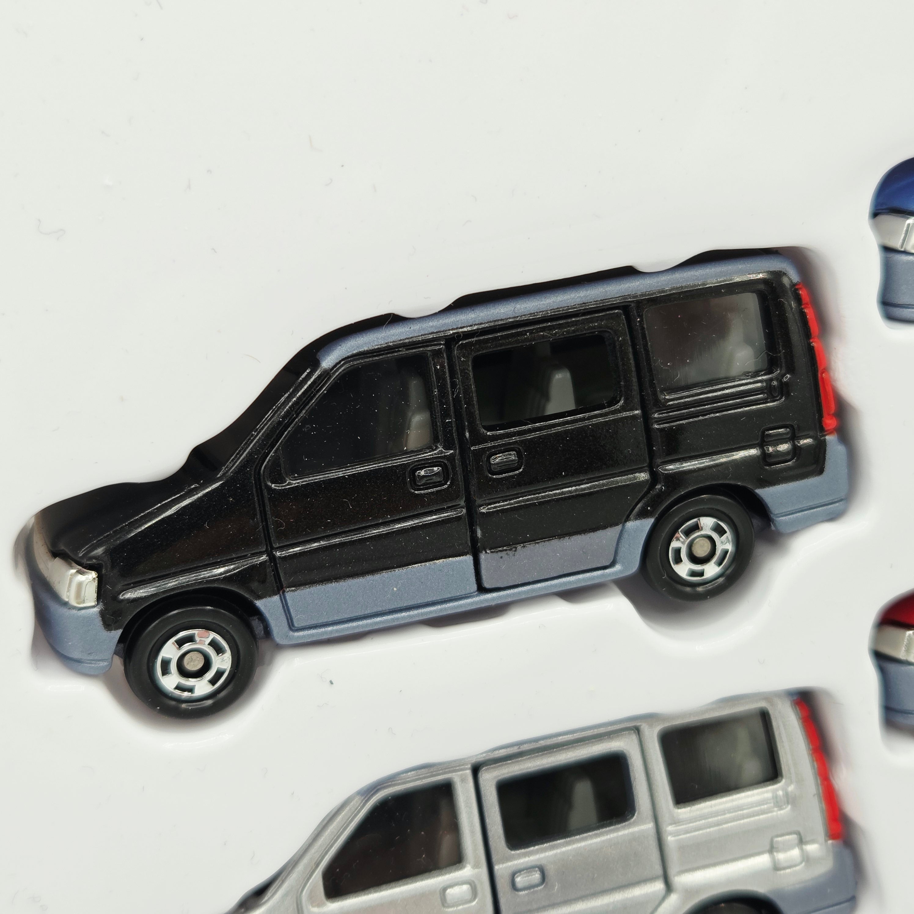 Takara Tomy - Honda Step Wagon Minivans Box Set of 4 Cars (Tomica) *OPEN BOX*