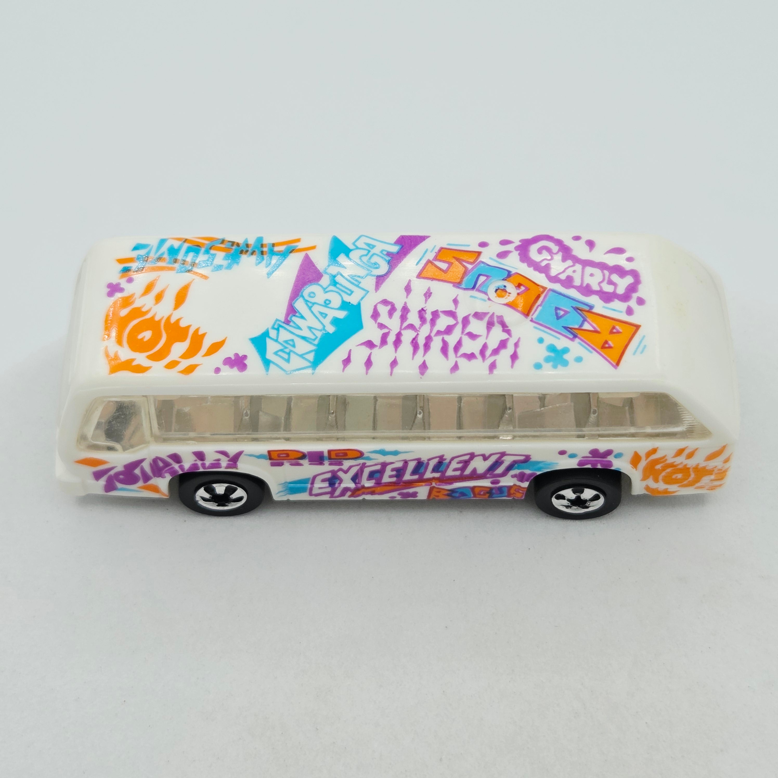 Hot Wheels Rapid Transit Bus Boys, Blackwall - Loose (1992 HW Tattoo Machines)