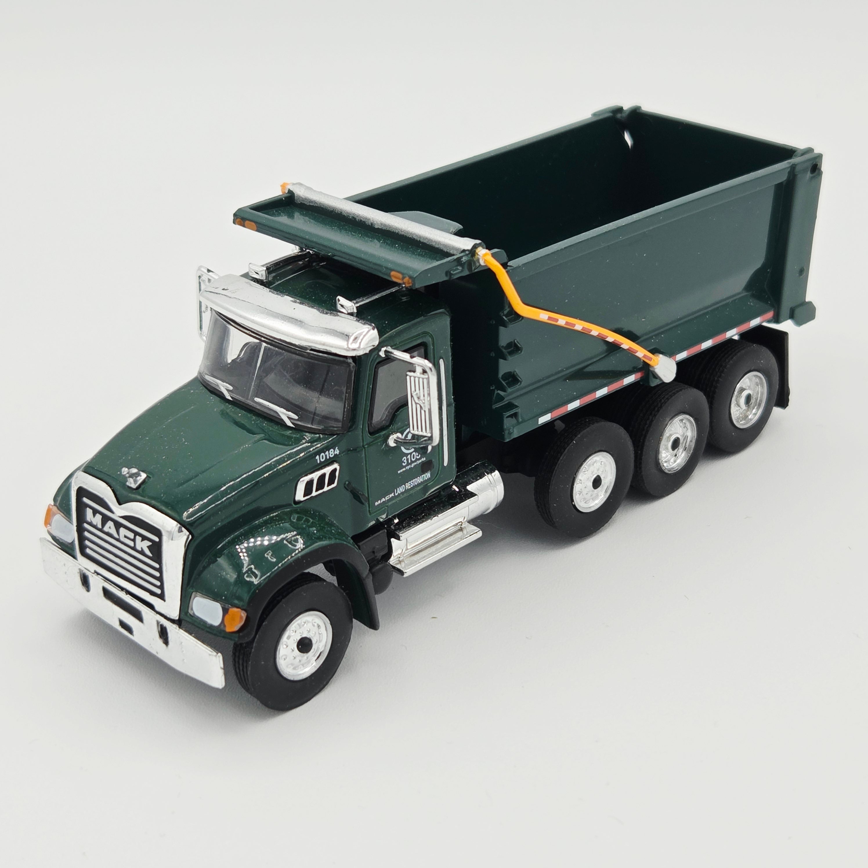 GreenLight '19 Mack Granite Dump Truck "NYC Parks & Recreation" - 1:64, Loose (2024 S.D. Trucks Ser.19)