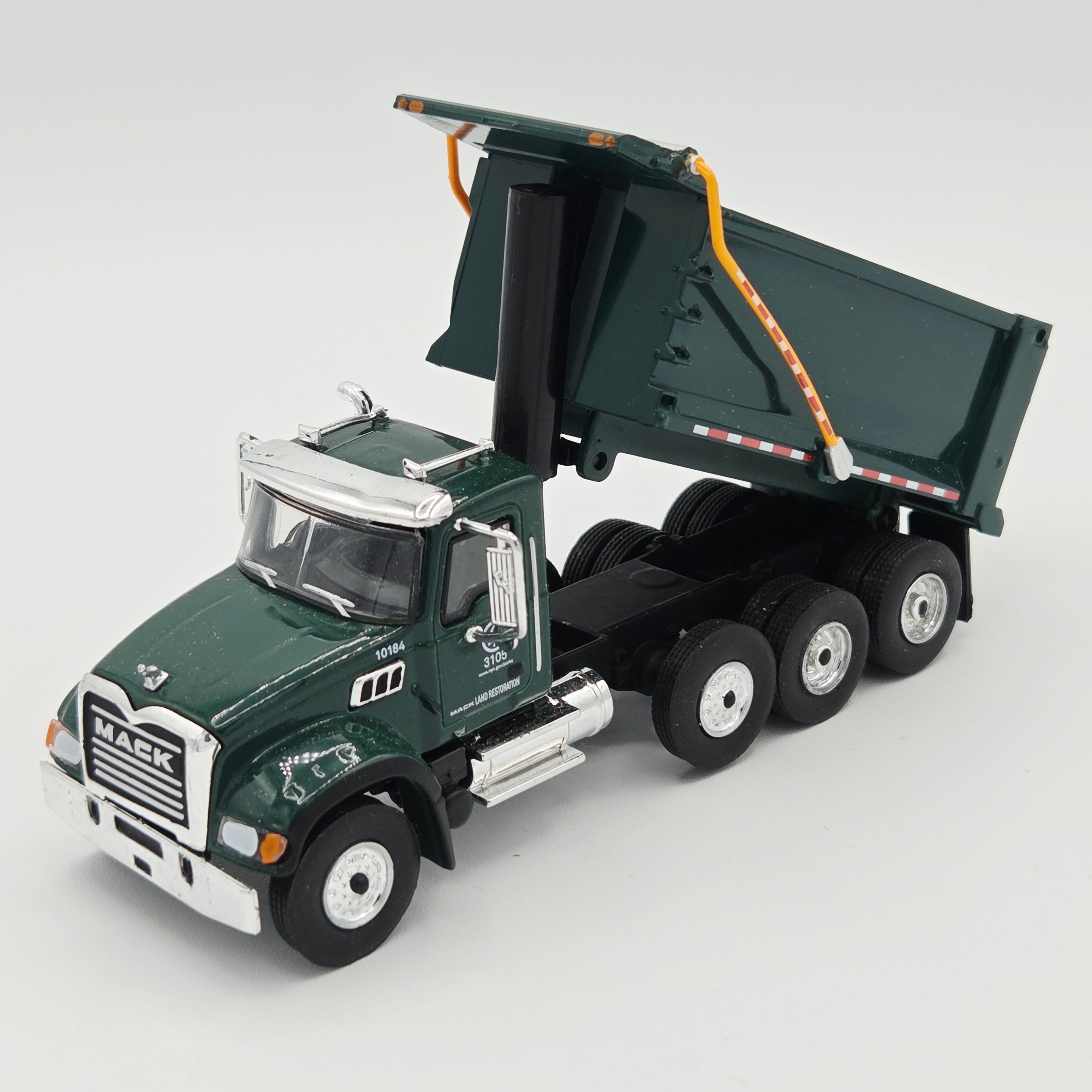 GreenLight '19 Mack Granite Dump Truck "NYC Parks & Recreation" - 1:64, Loose (2024 S.D. Trucks Ser.19)