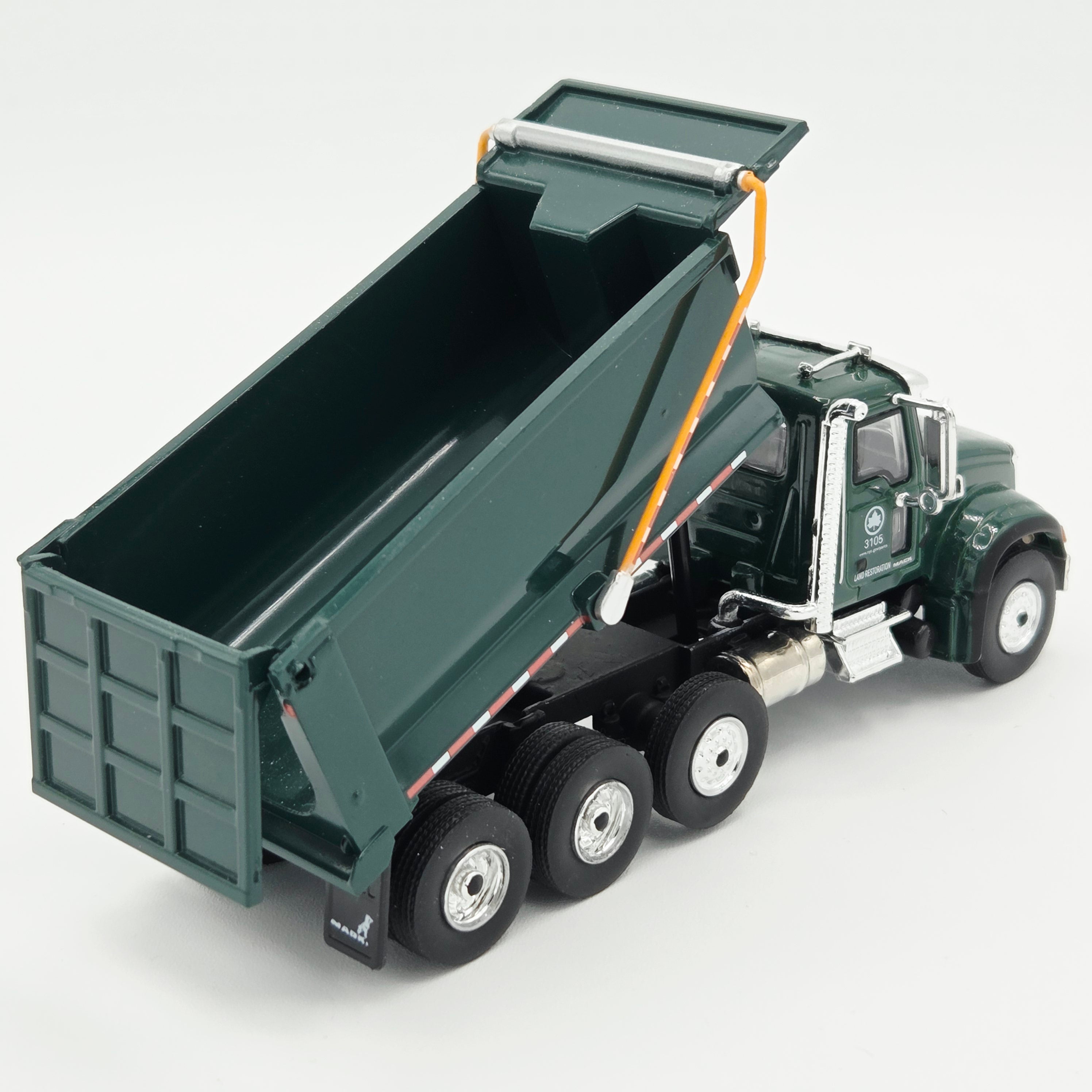 GreenLight '19 Mack Granite Dump Truck "NYC Parks & Recreation" - 1:64, Loose (2024 S.D. Trucks Ser.19)