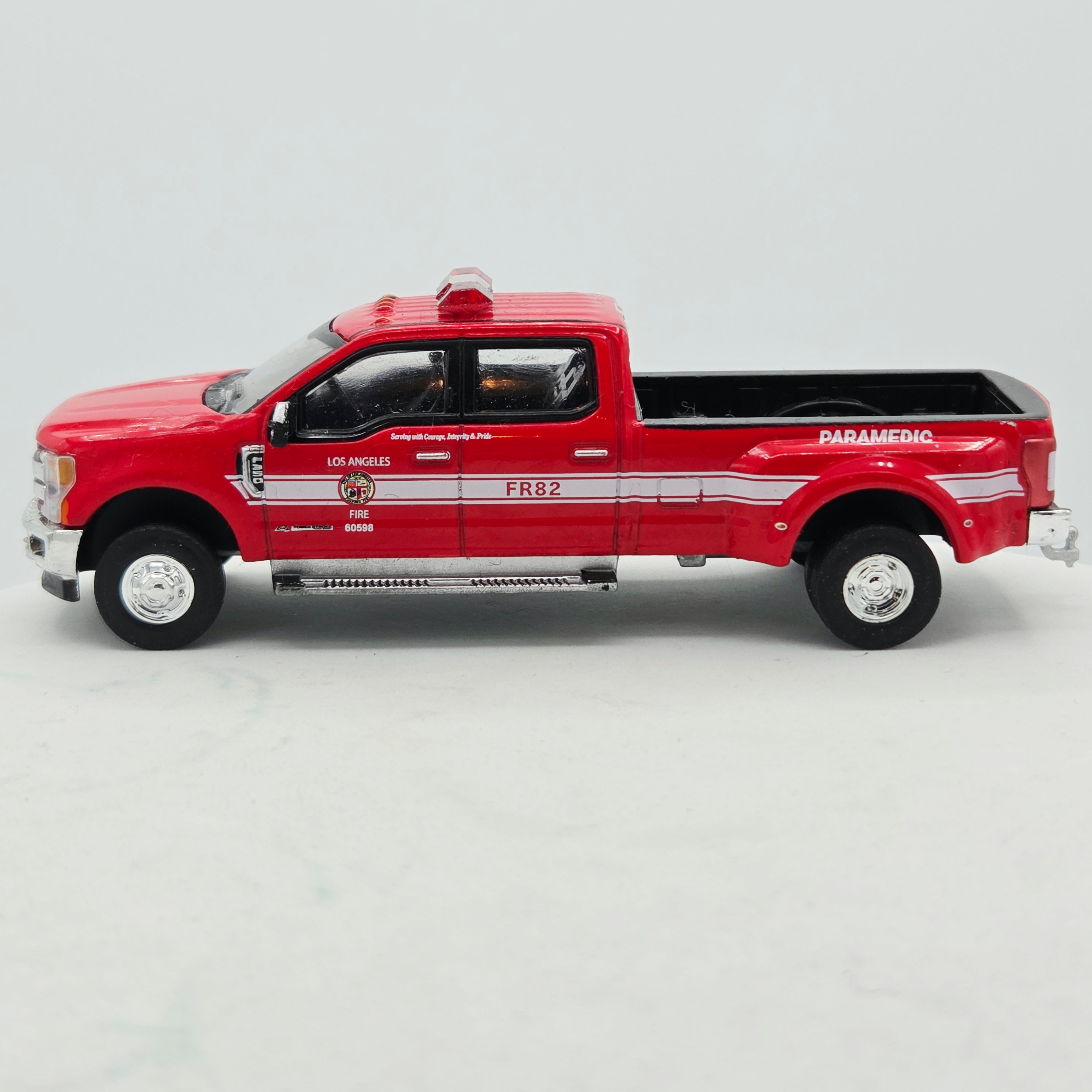 GreenLight '18 Ford F-350 Dually "Los Angeles Fire" LAFD - 1:64, Loose (2026 Fire Rescue Series 5)