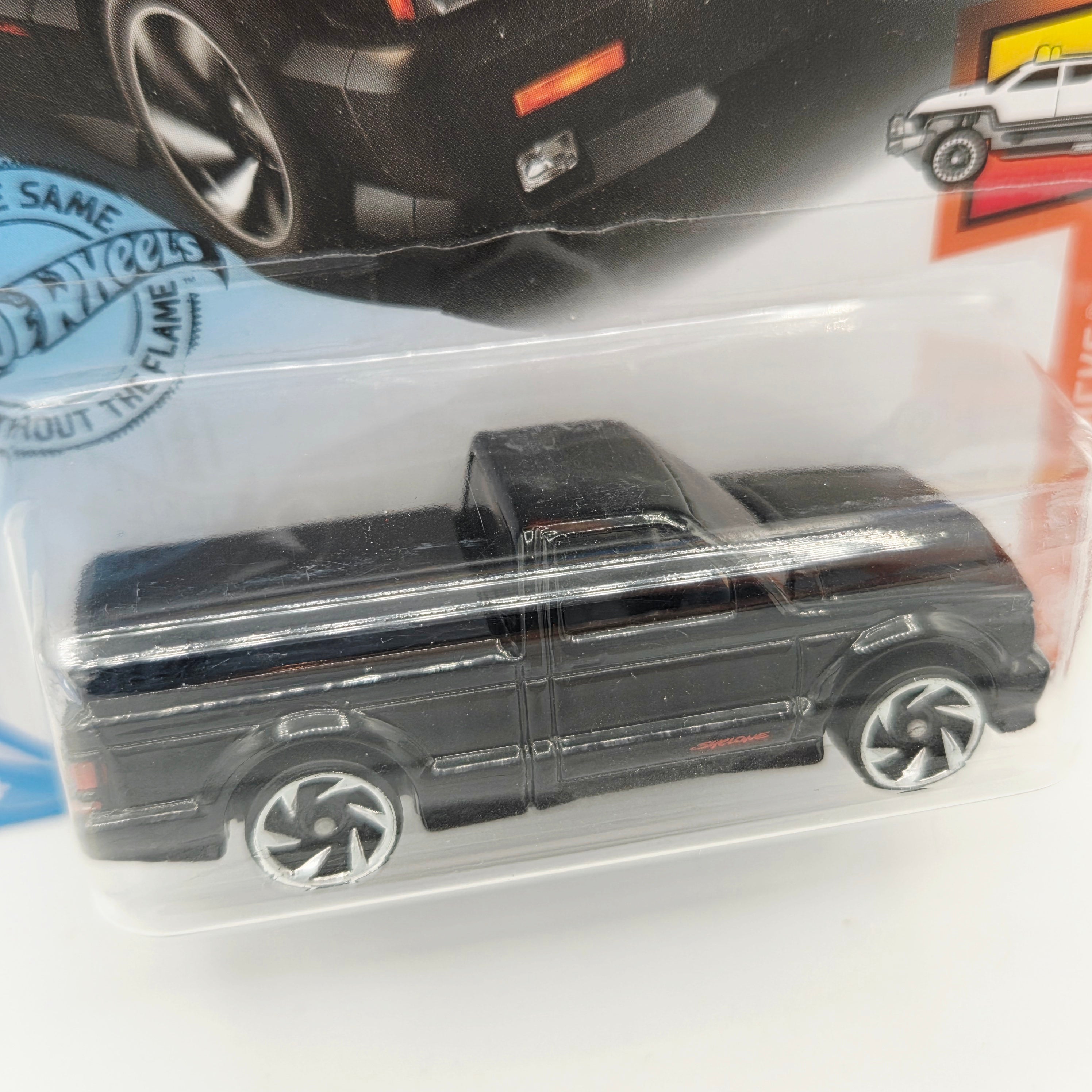 Hot Wheels '91 GMC Syclone Pickup (2020 HW Basic - Hot Trucks)