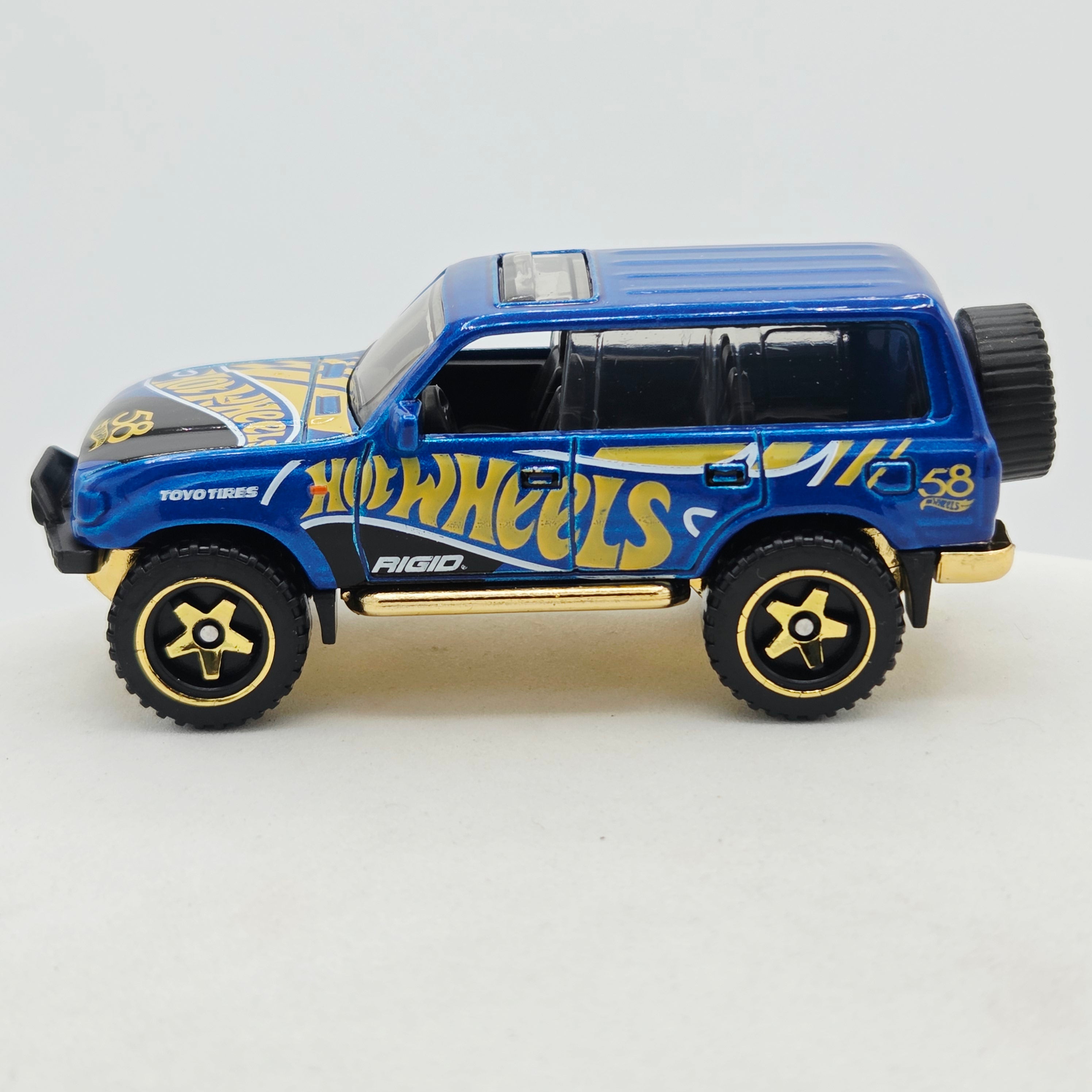 Hot Wheels Toyota Land Cruiser 80 (2026 Pearl & Chrome 58th Anniversary Mix 2)