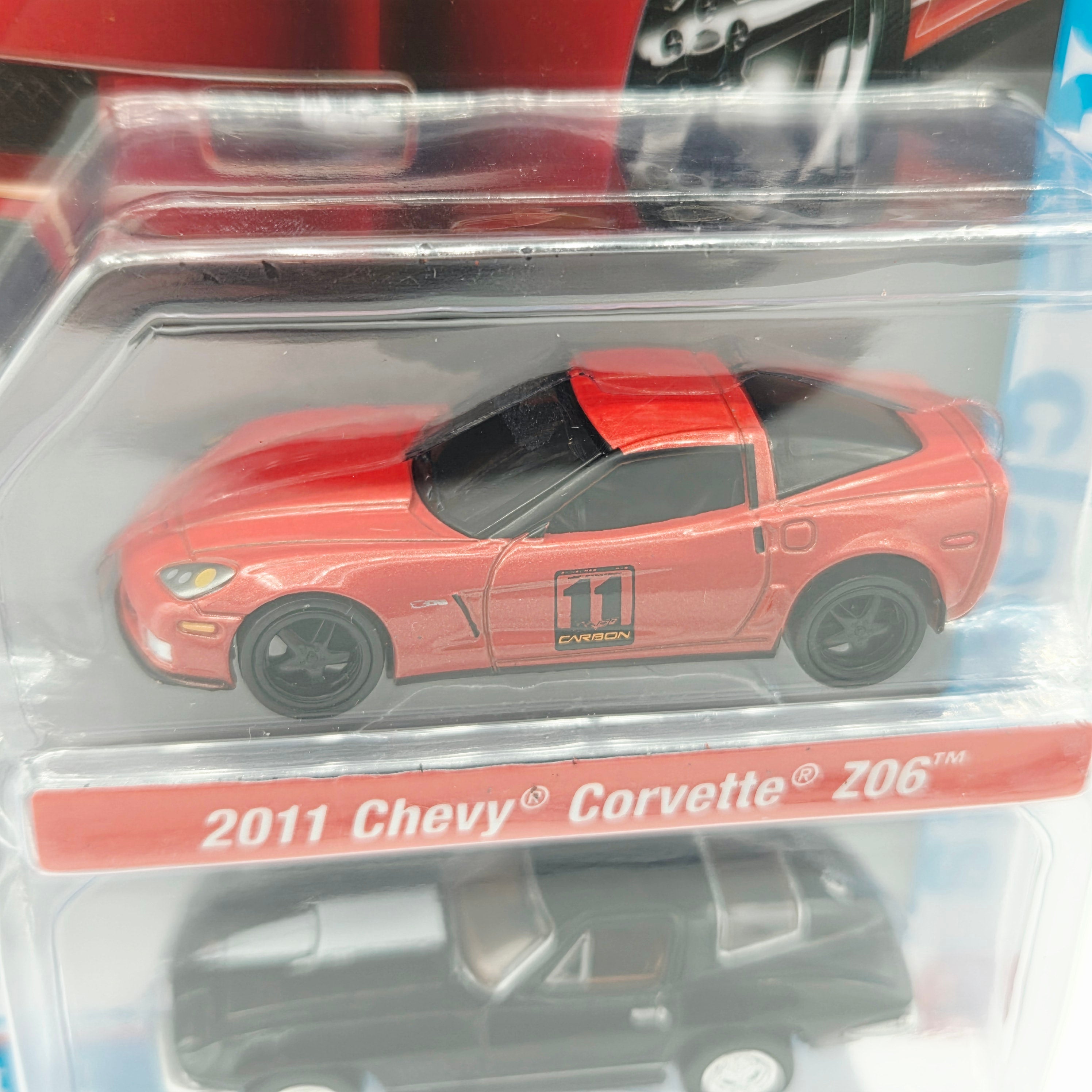 Auto World '11 Chevy Corvette Z06 / '67 Chevy Corvette - 1:64 (2022 Target Exclusive 2-Pack Rel.1 Ver.B) 1 of only 6668