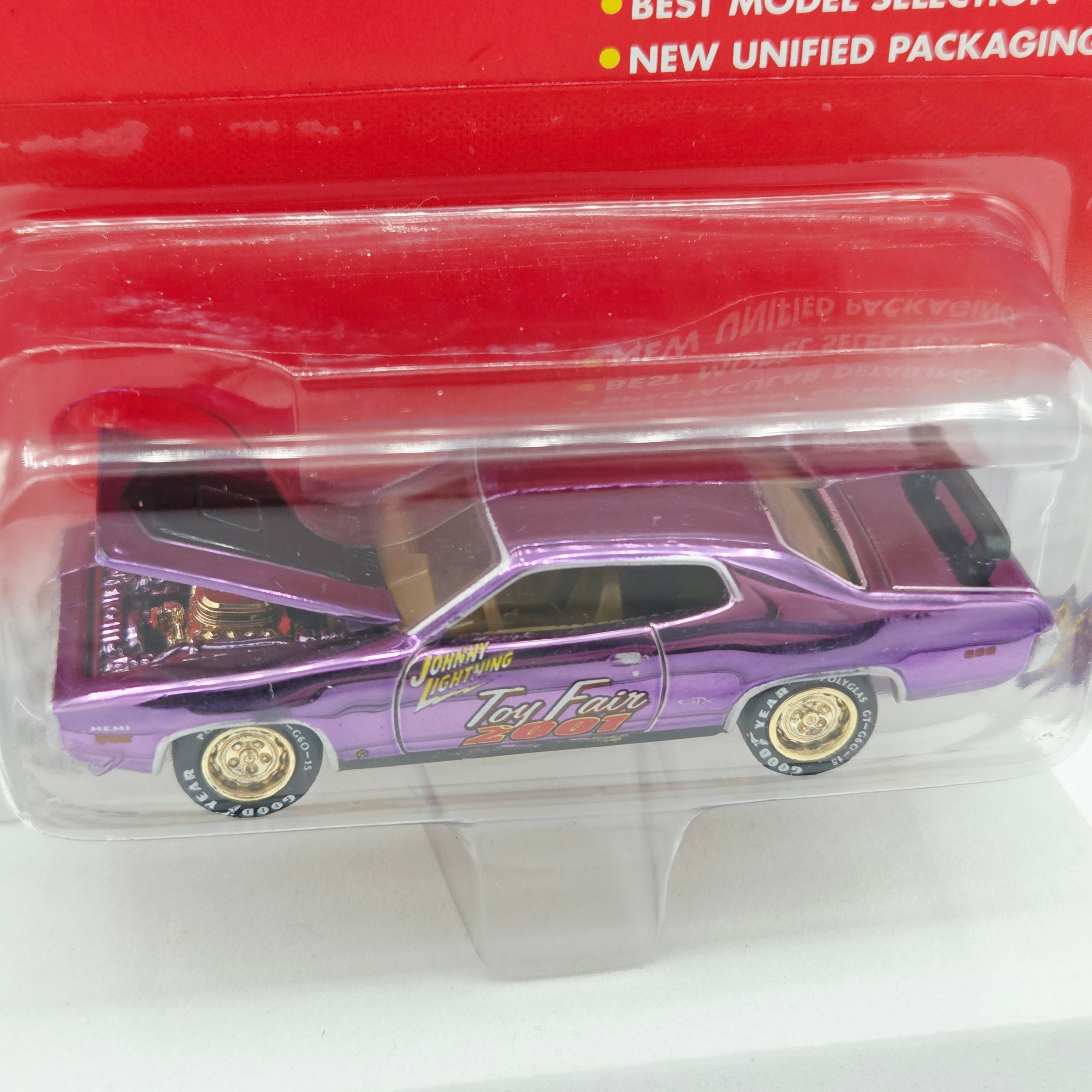Johnny Lightning '71 Dodge / Plymouth HEMI GTX - 1:64 (2001 Toy Fair Convention Exclusive)