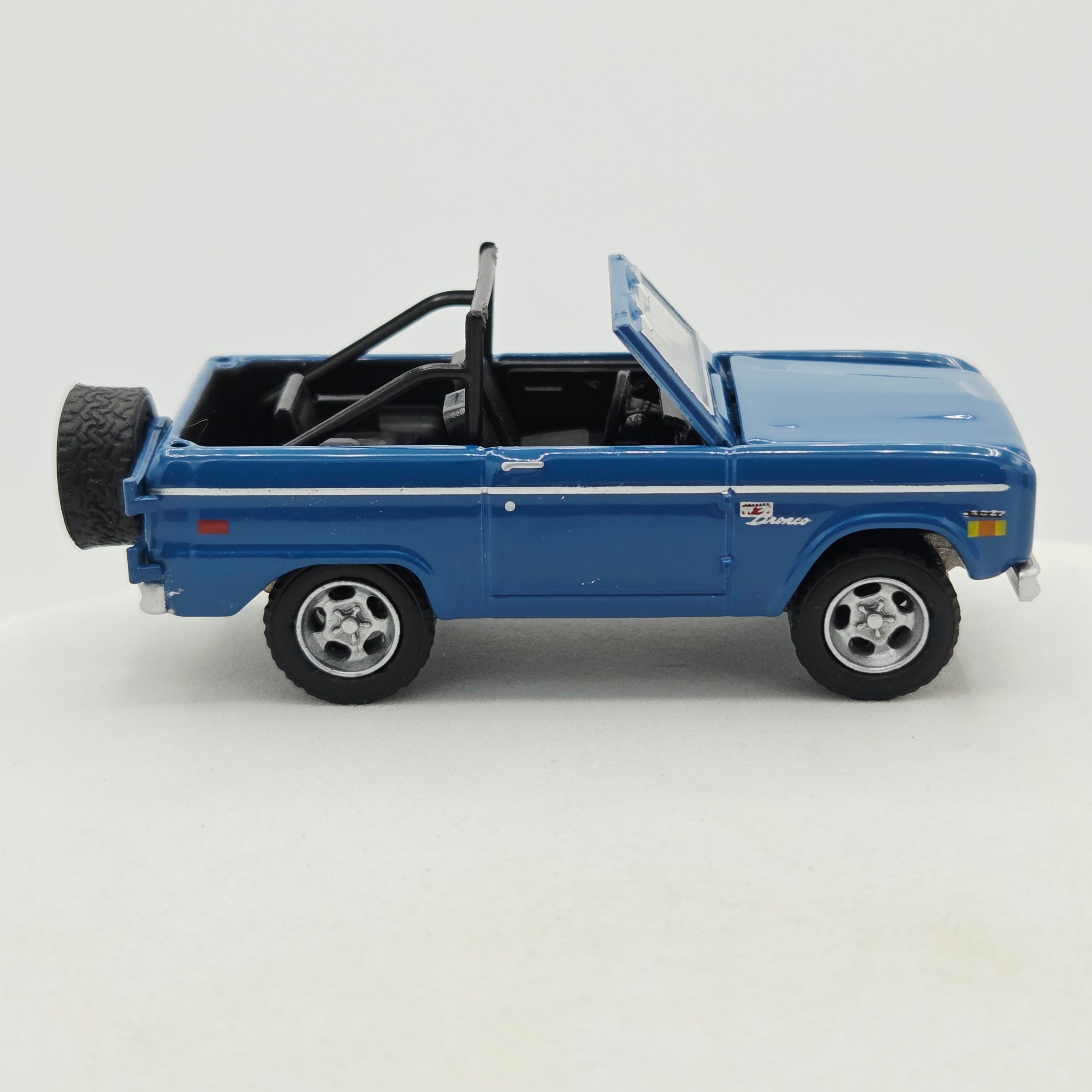 Greenlight '67 Ford Bronco - 1:64, Loose (2013 Dad's Garage - Diecast Alley Exclusive)