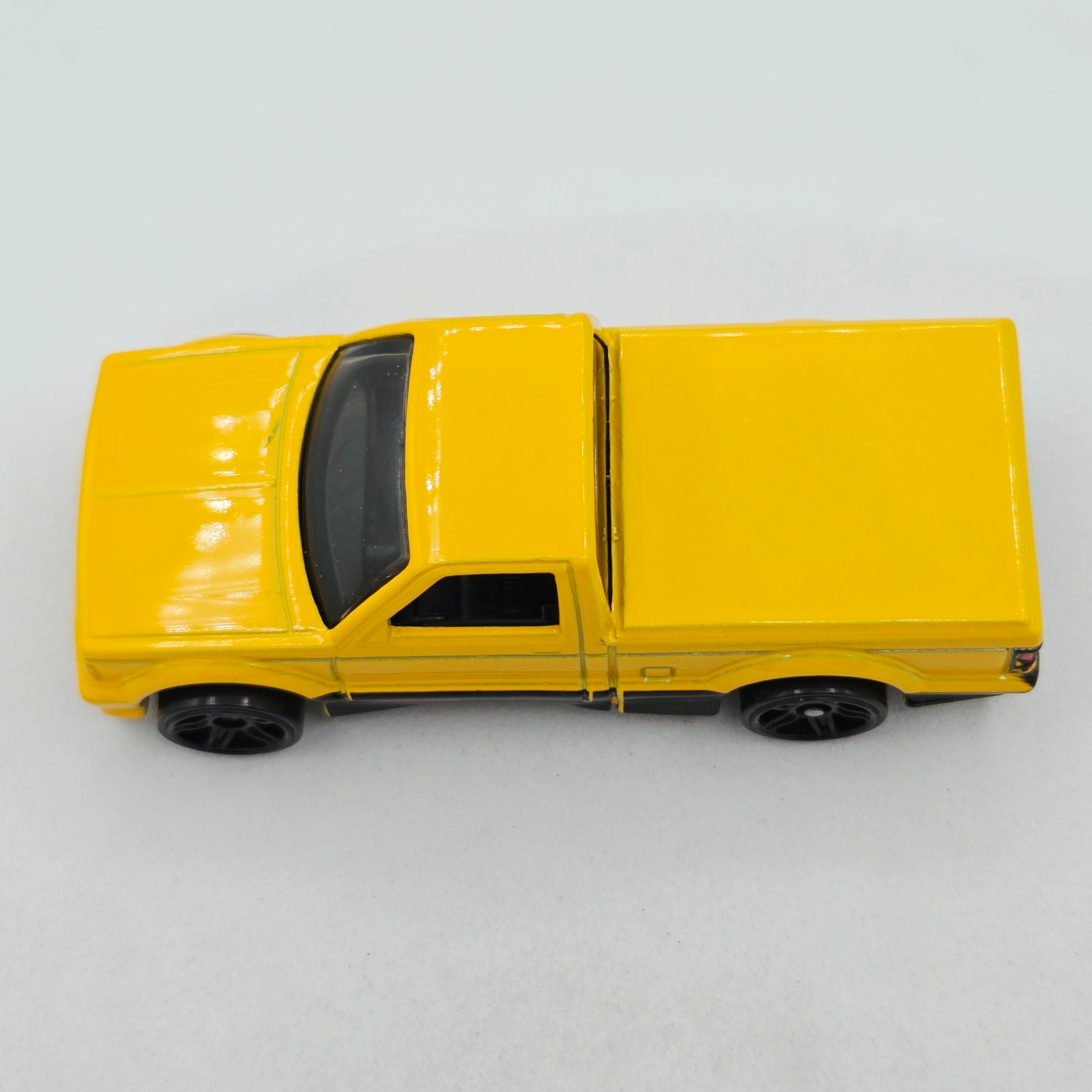 Hot Wheels '91 GMC Syclone Pickup - loose (2021 HW Basic - Kroger Exclusive)