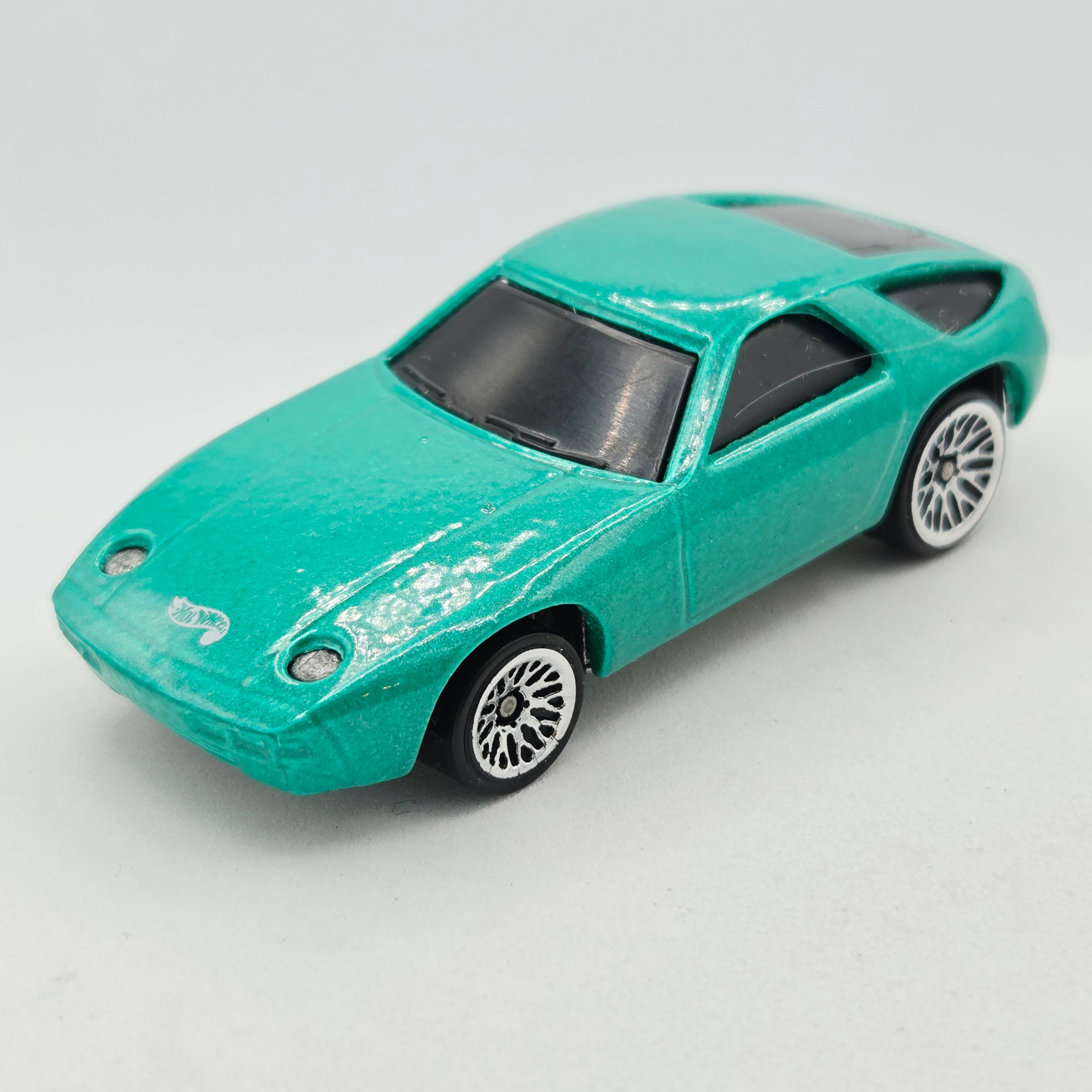 Hot Wheels Porsche P-928 *Lace Wheel Variant* (1996 HW Porsche 5 Pack - Multipack Exclusive)
