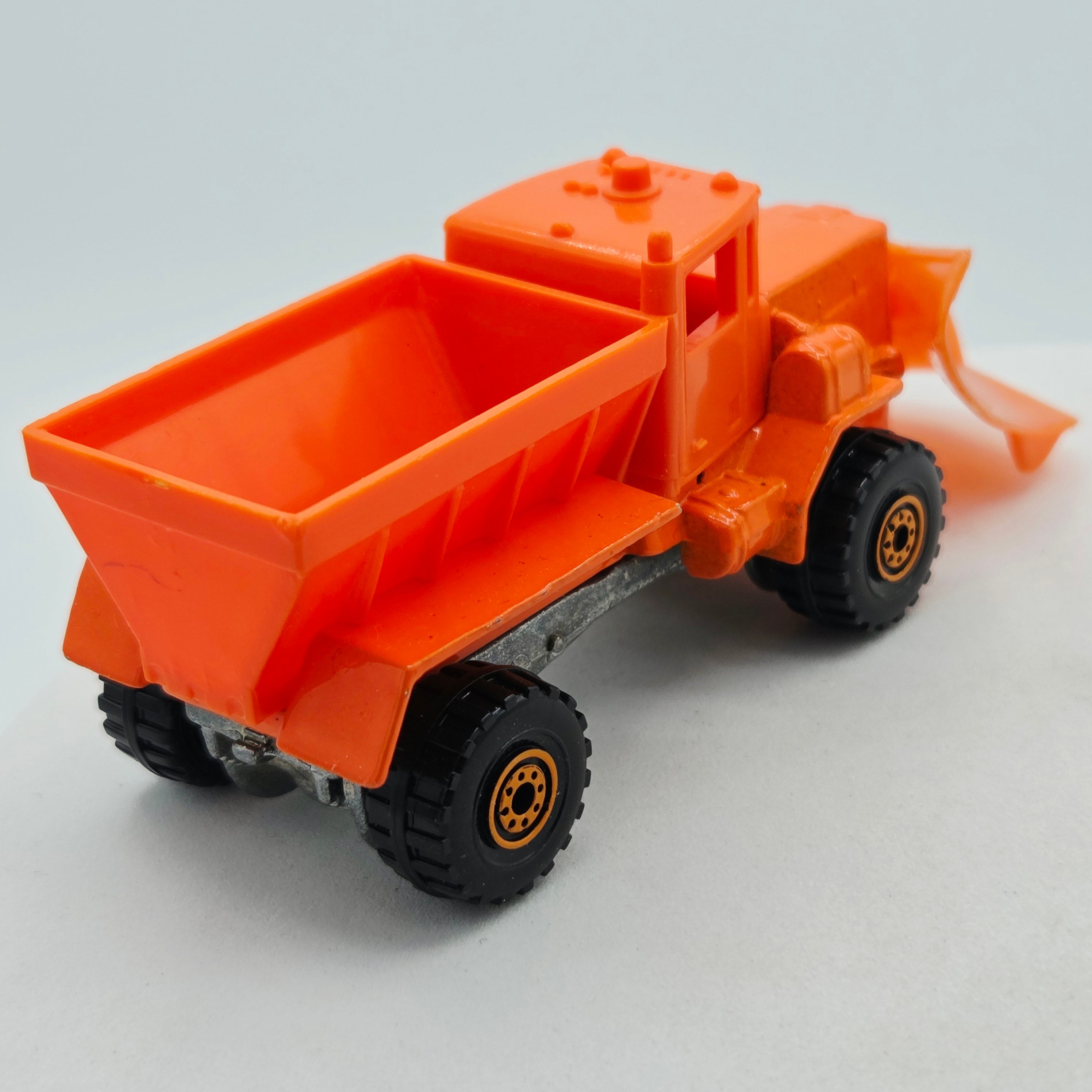 Hot Wheels Oshkosh Snow Plow Truck #201 - Plastic Cab, Bed (1991 HW Basic / Mainline)