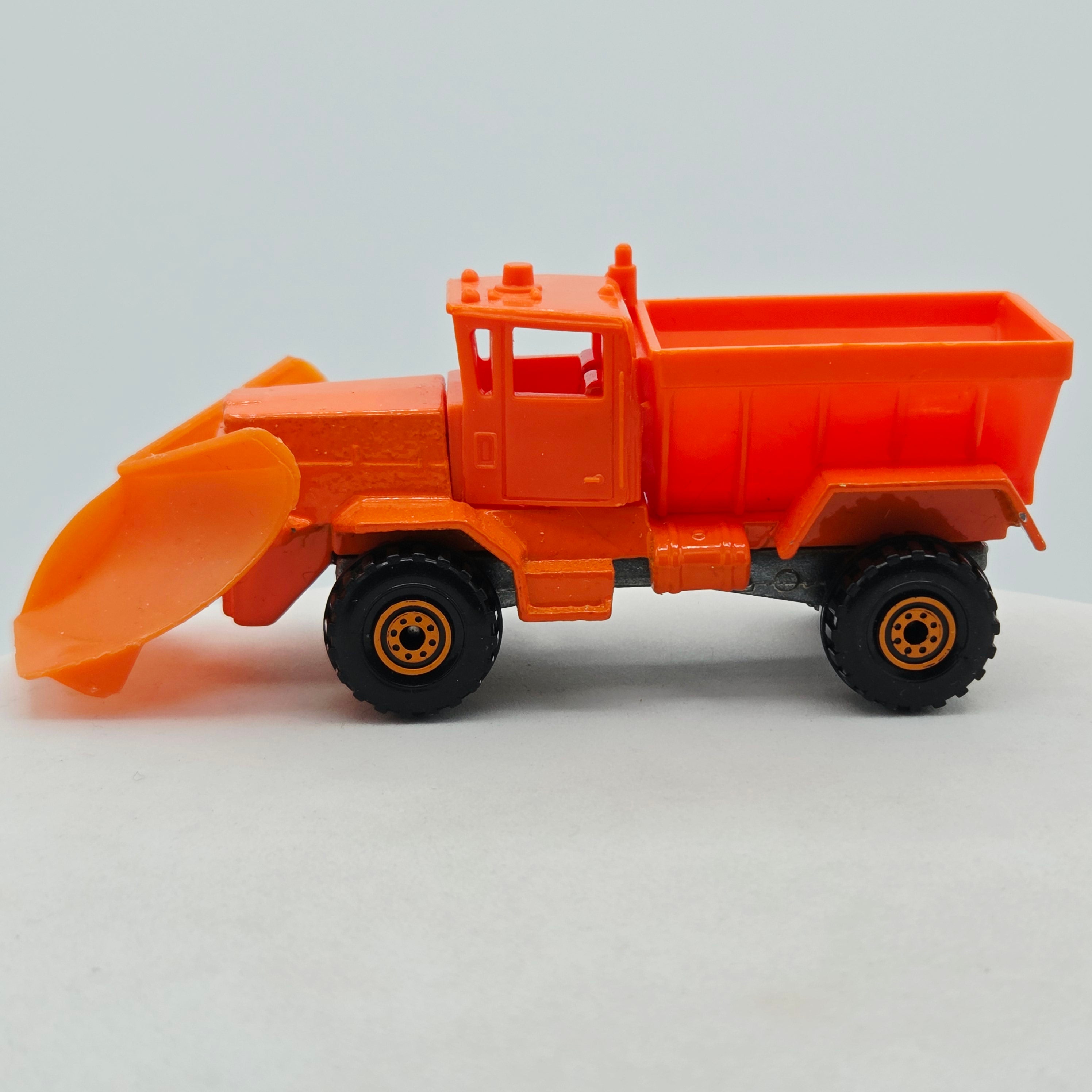 Hot Wheels Oshkosh Snow Plow Truck #201 - Plastic Cab, Bed (1991 HW Basic / Mainline)