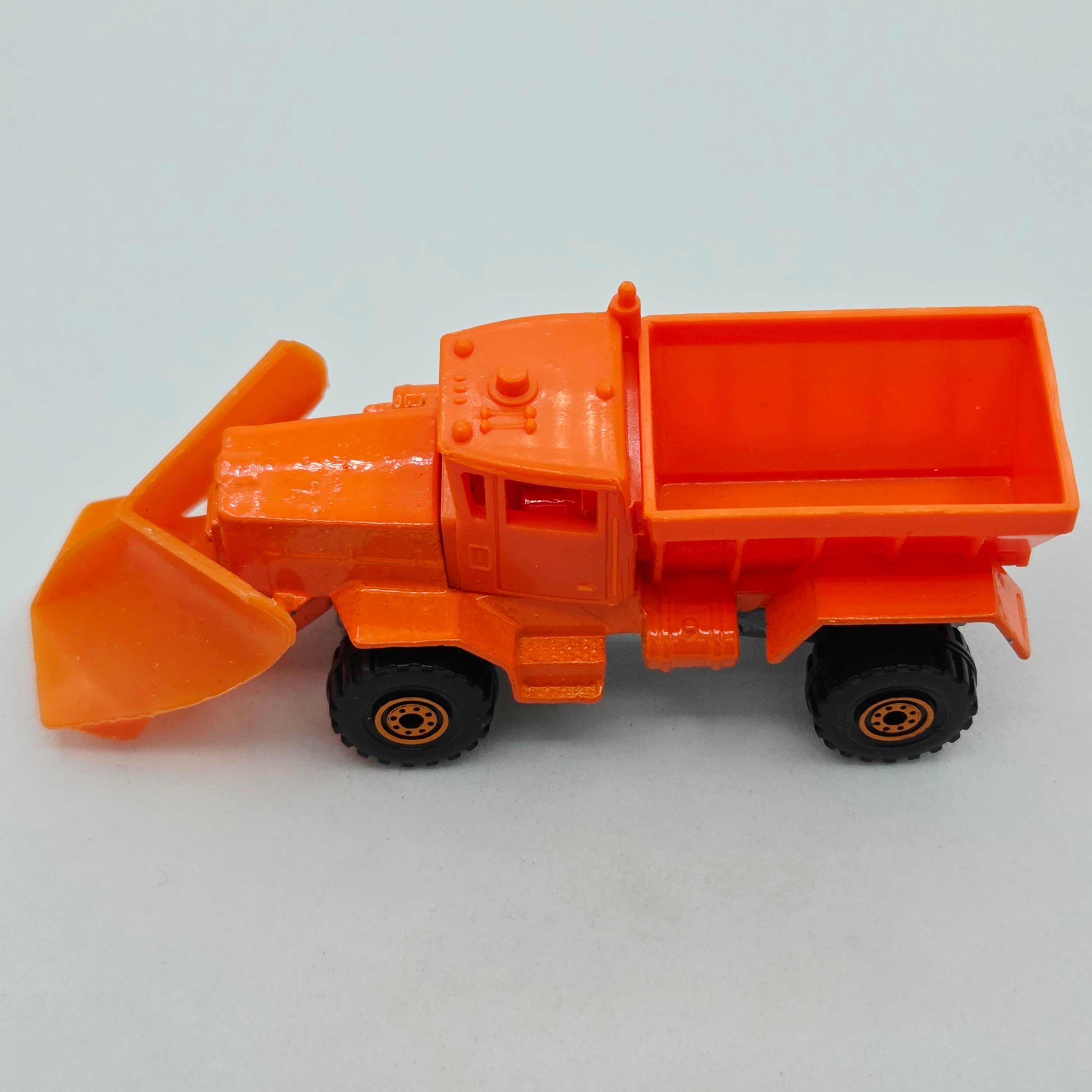 Hot Wheels Oshkosh Snow Plow Truck #201 - Plastic Cab, Bed (1991 HW Basic / Mainline)