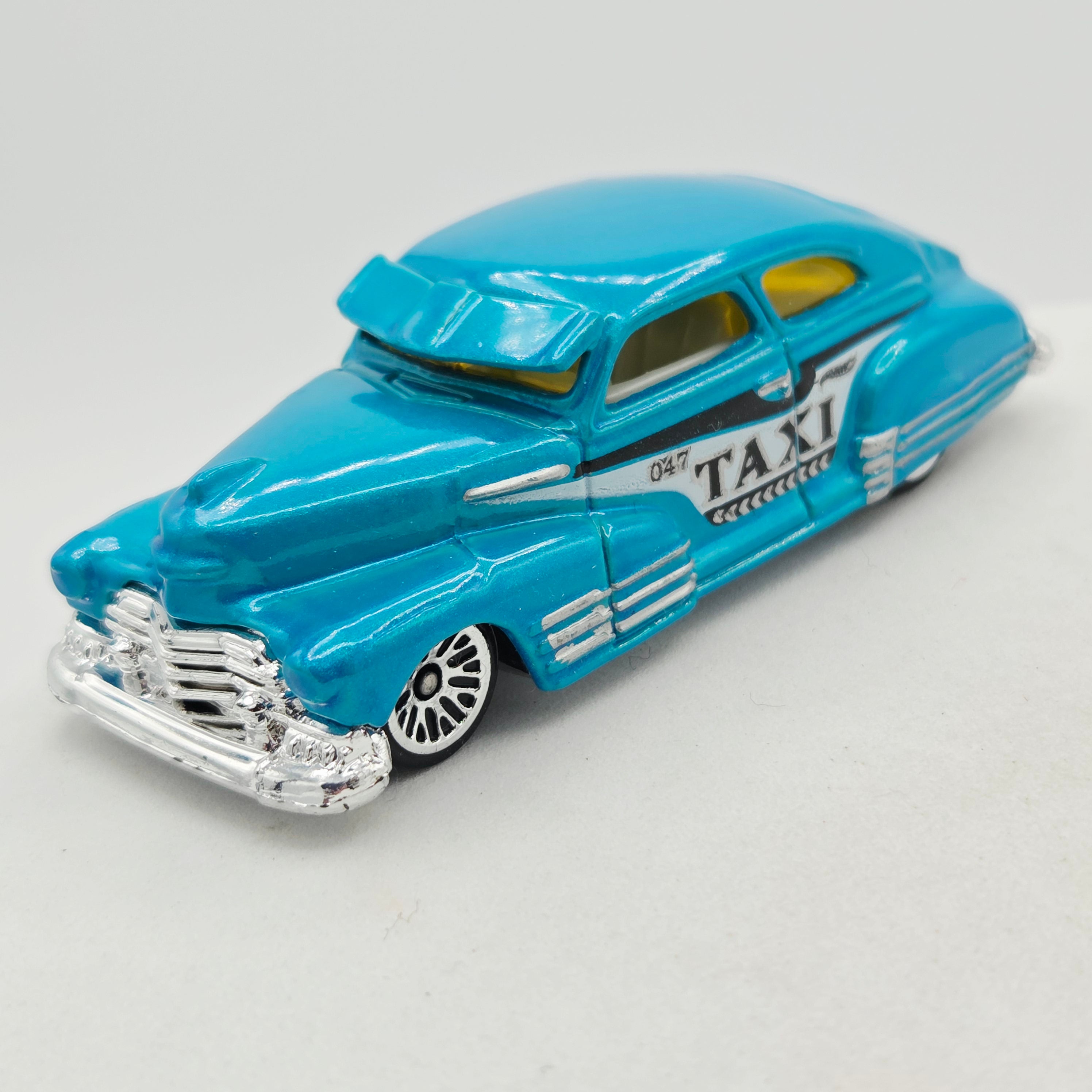 Hot Wheels '47 Chevy Fleetline "Taxi" - Blue (2012 HW Basic - City Works)