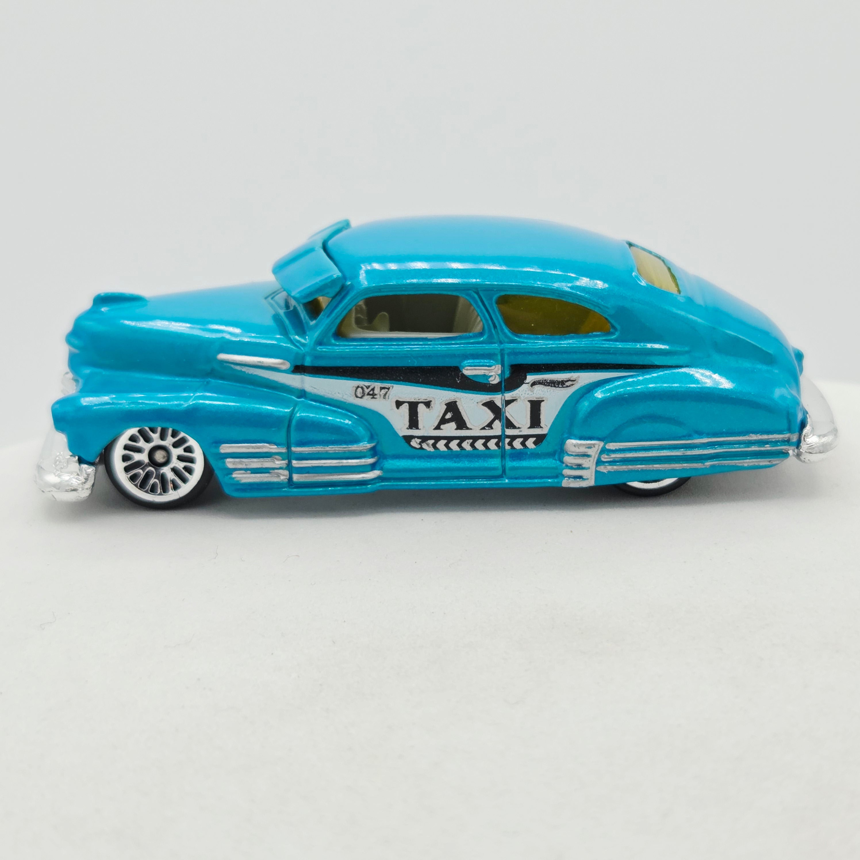 Hot Wheels '47 Chevy Fleetline "Taxi" - Blue (2012 HW Basic - City Works)