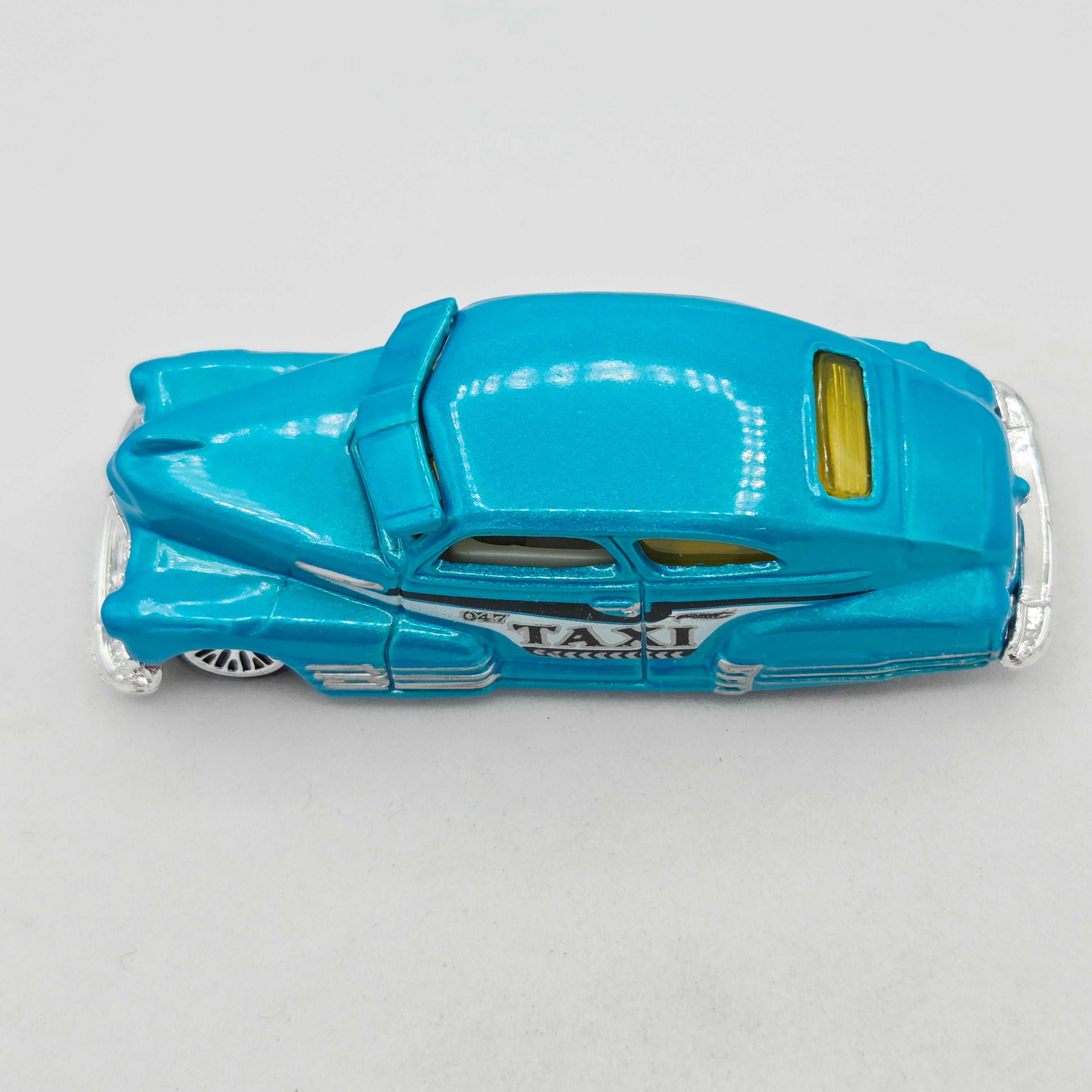 Hot Wheels '47 Chevy Fleetline "Taxi" - Blue (2012 HW Basic - City Works)