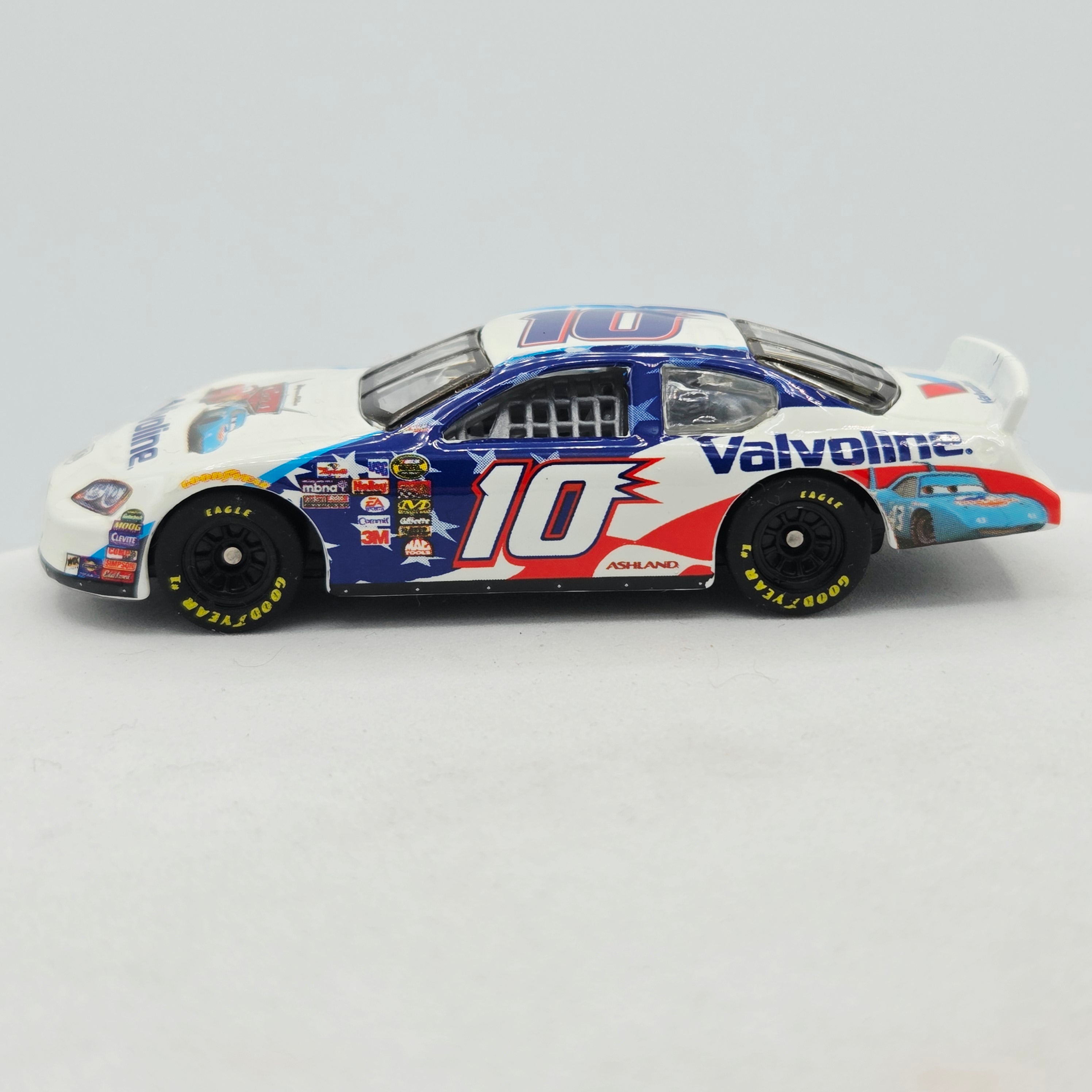 Hot Wheels Dodge Stock Car #10 Scott Riggs "Valvoline" (2005 Disney Cars - Special Edition)