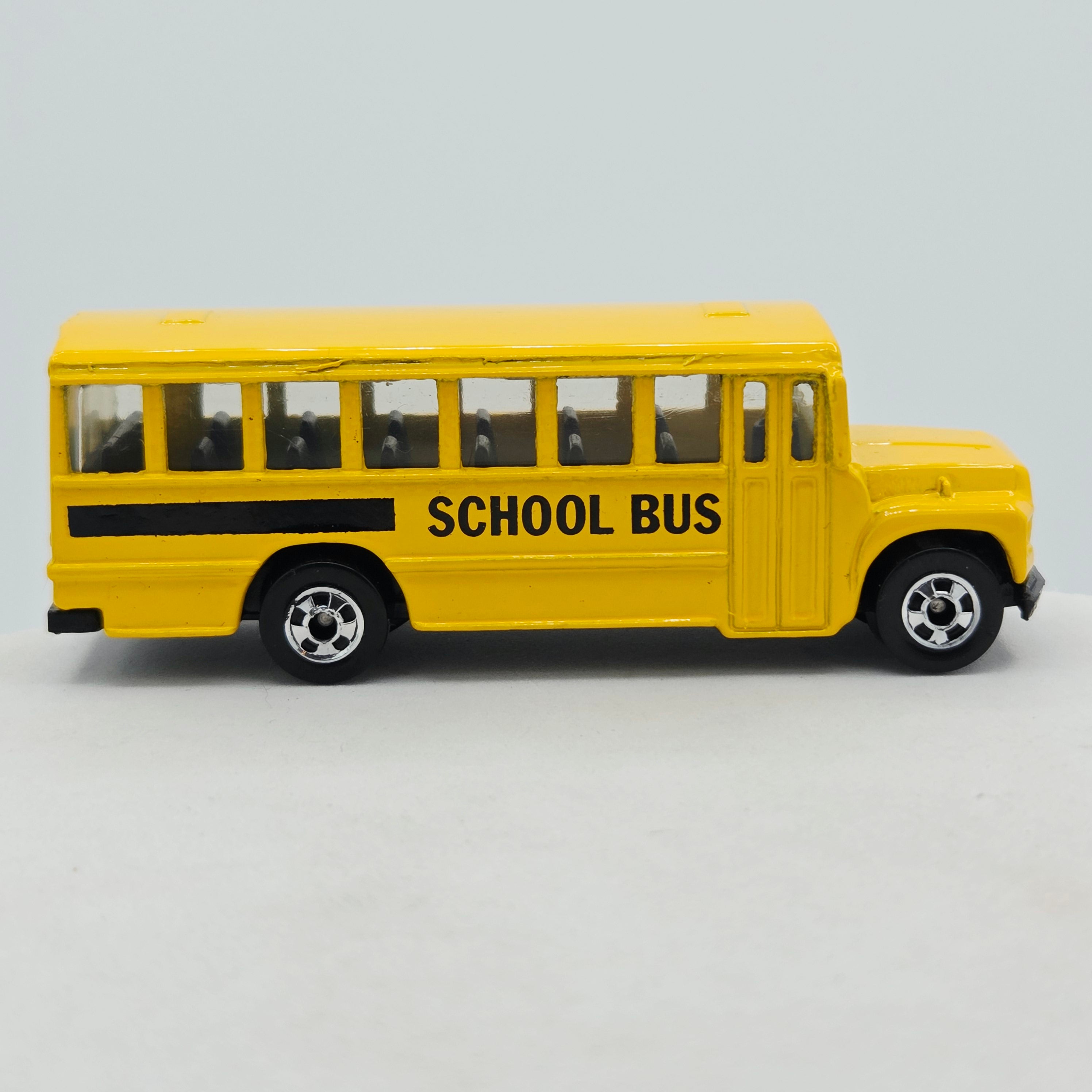 Hot Wheels School Bus - Blackwall (1989-1990 HW Basic / Mainline)